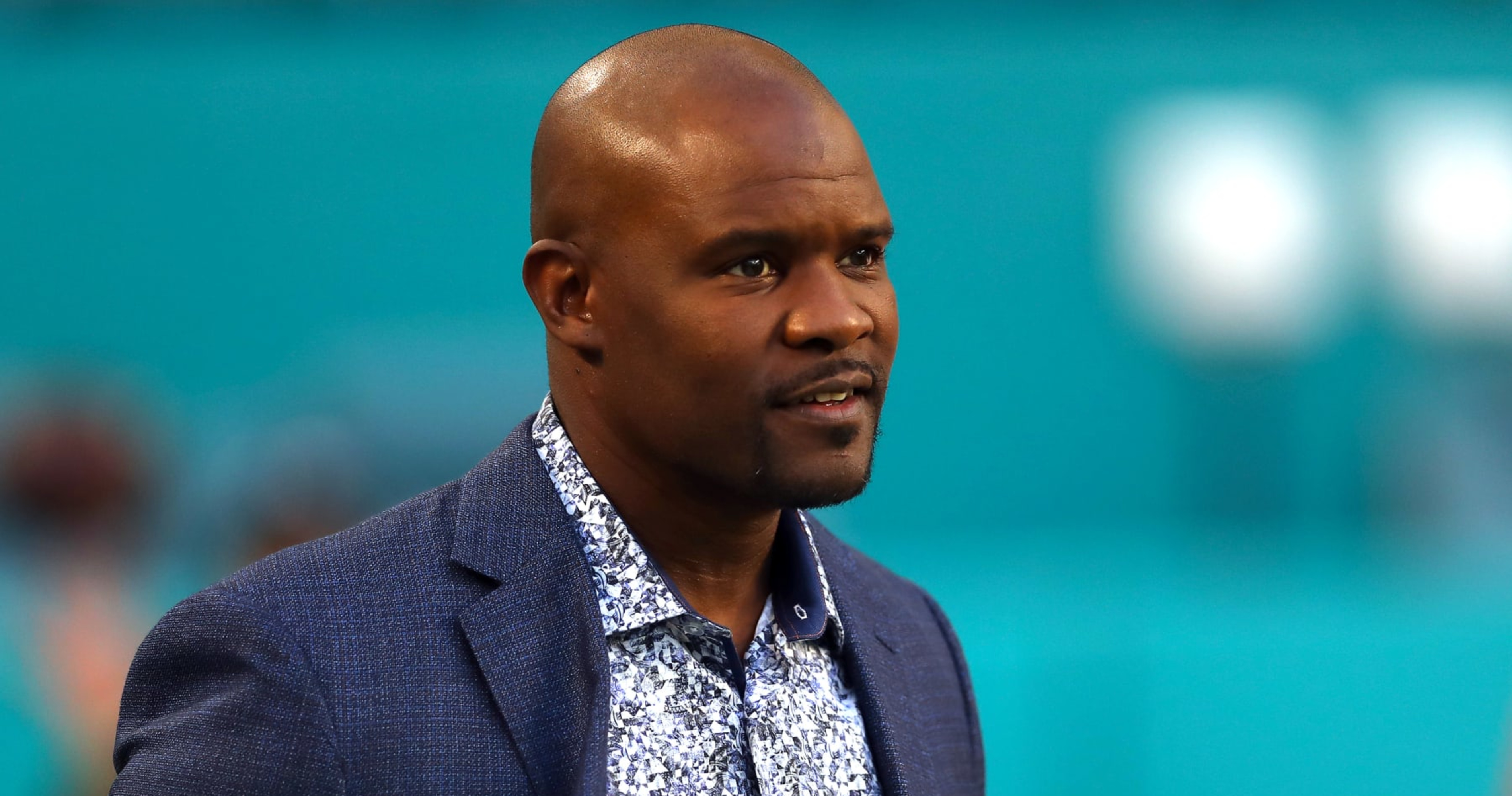 Pittsburgh Steelers hire Brian Flores weeks after he sued the NFL for  racial discrimination - CBS News