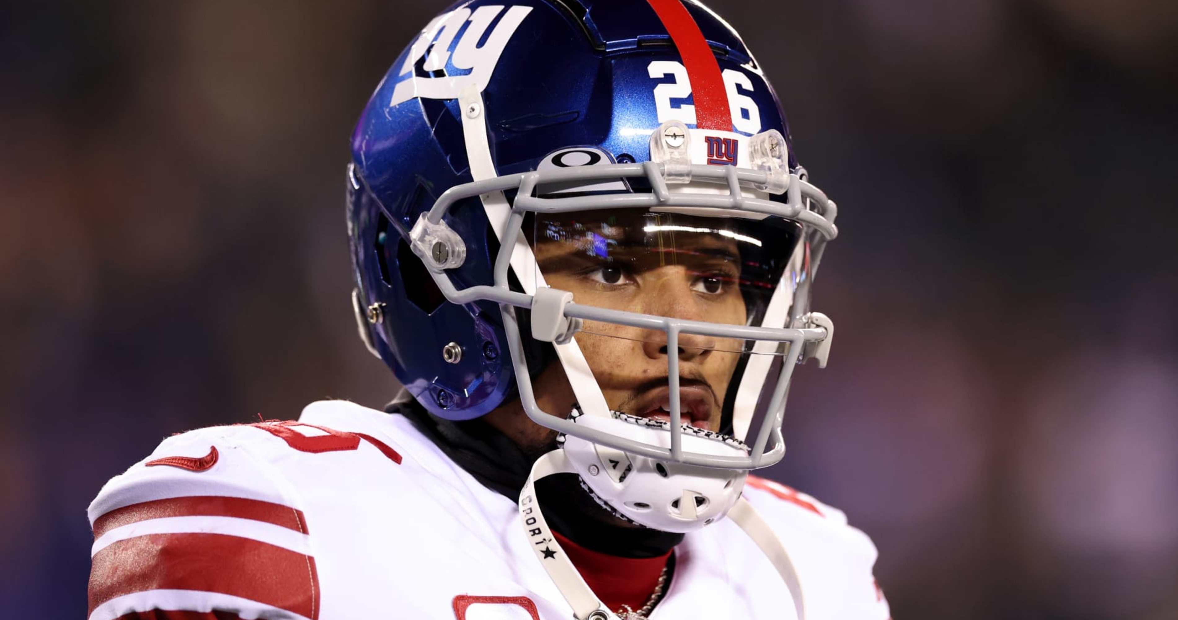 Safety Julian Love is in conversation with Giants about new contract