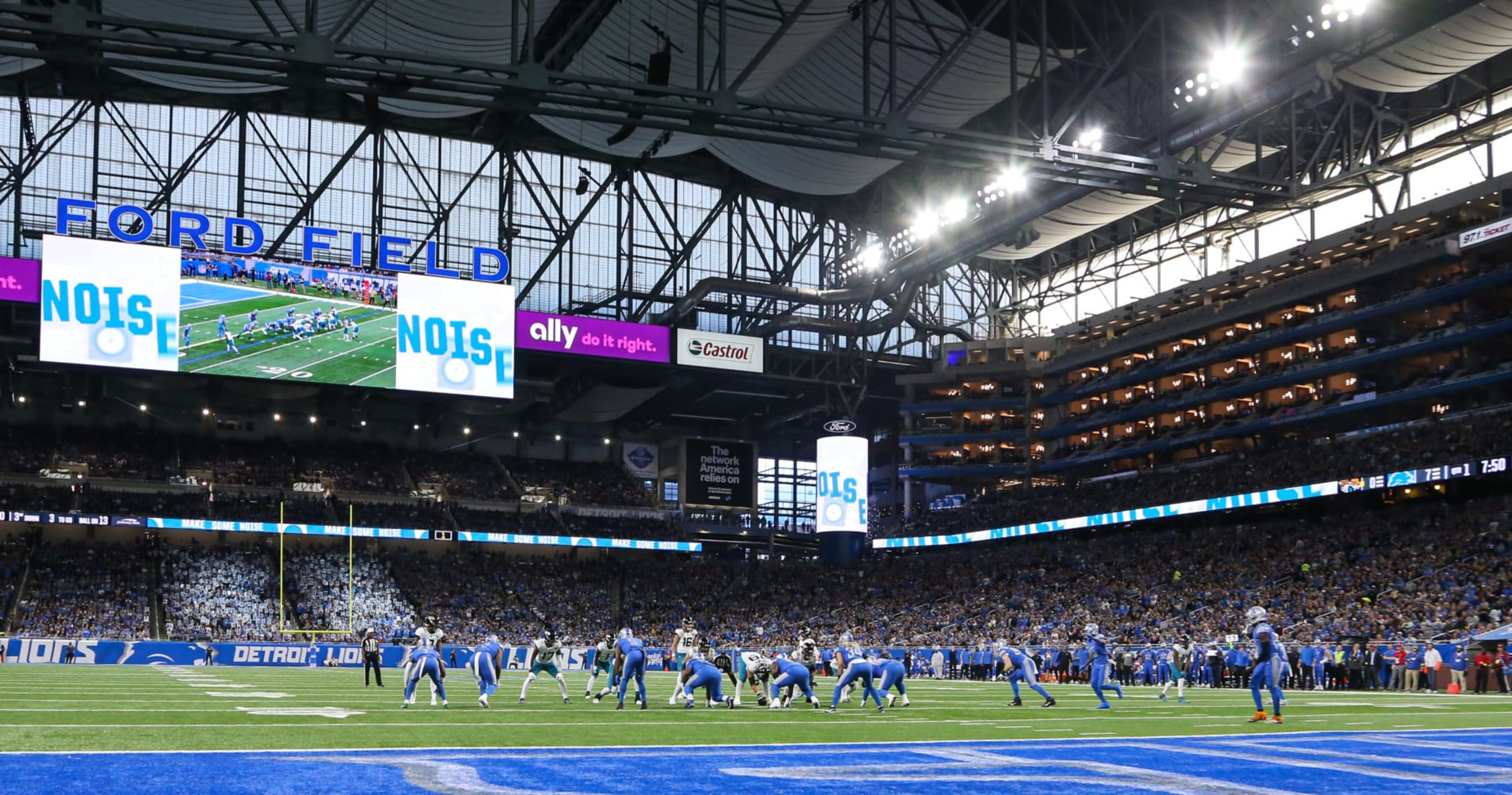 Ford Field getting its new turf : r/detroitlions