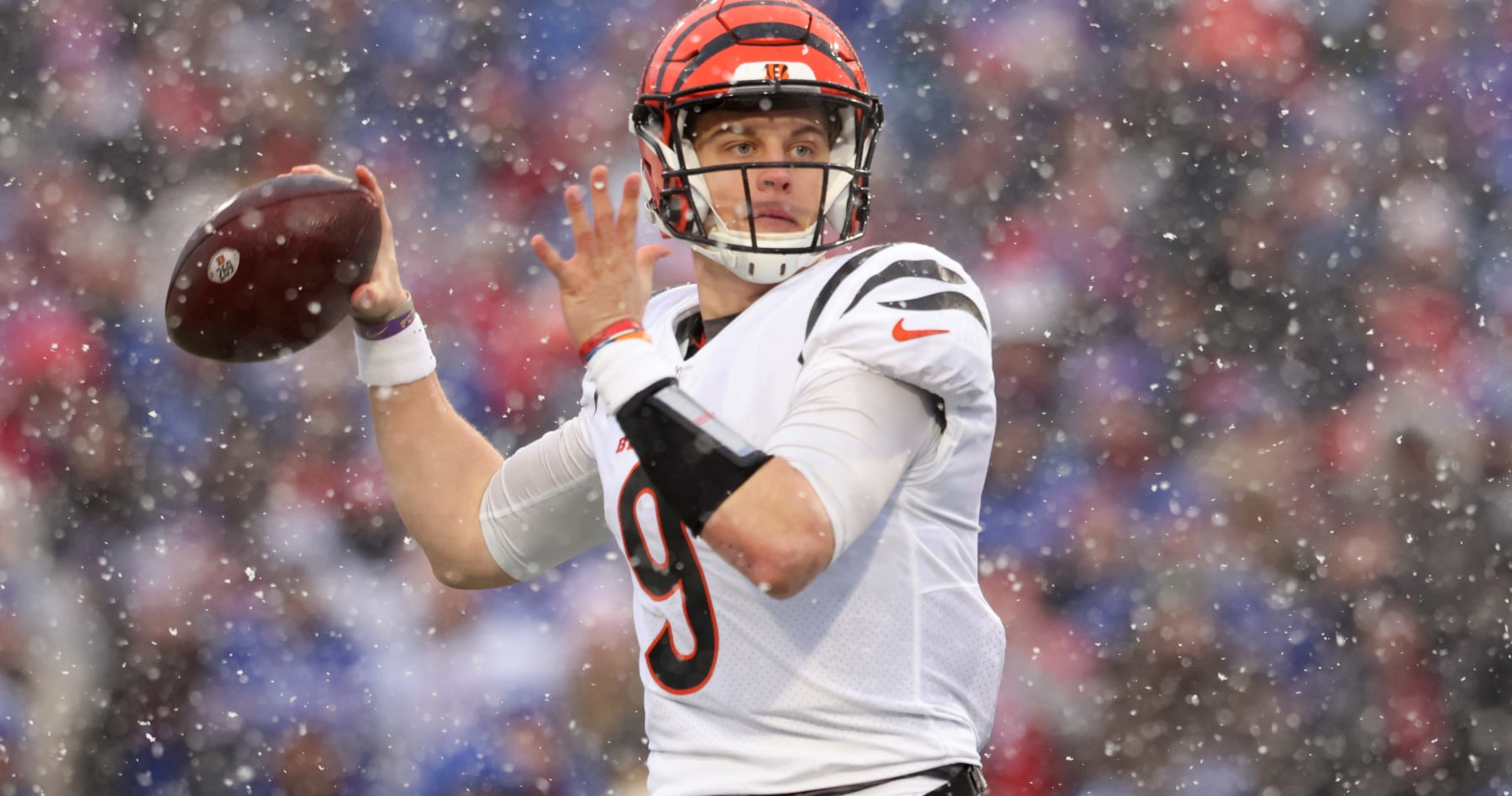 Bengals vs. Chiefs DraftKings DFS Picks: Best lineup includes Patrick  Mahomes, Tyreek Hill, and Tee Higgins