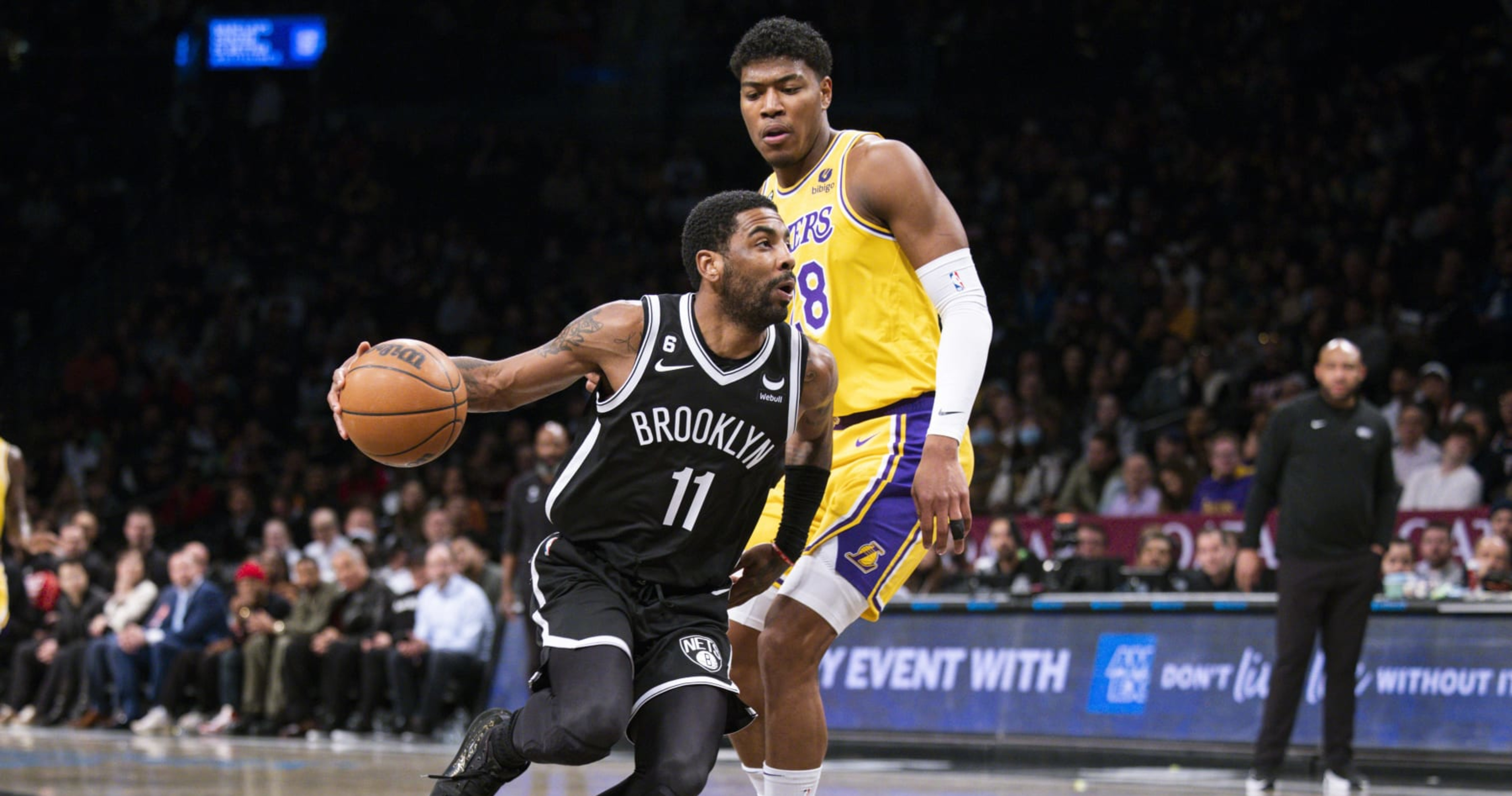 LeBron James, Lakers beat up on Nets