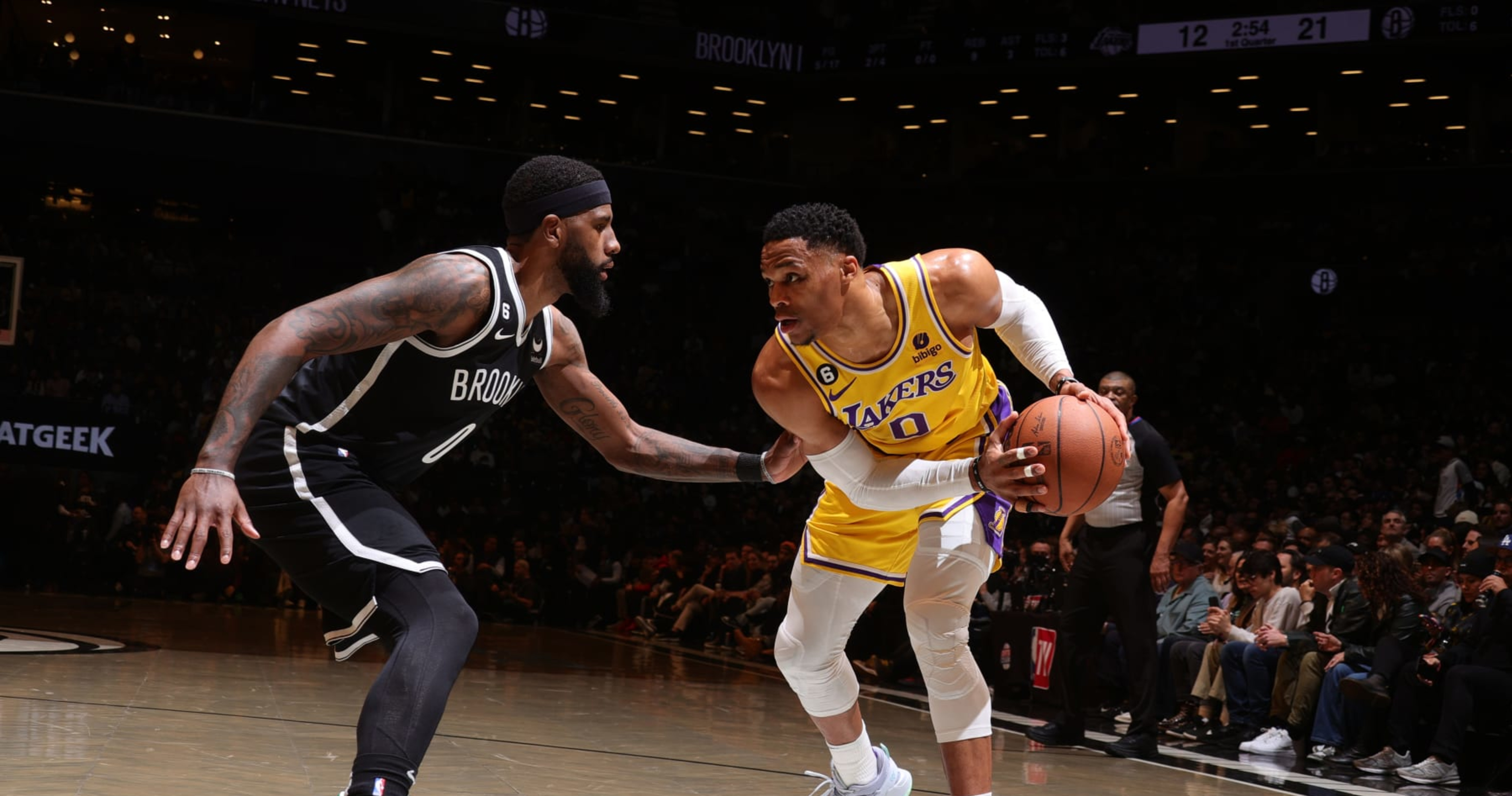 Kyrie Irving tossed as Nets suffer blowout loss to Lakers, 126-101 -  NetsDaily
