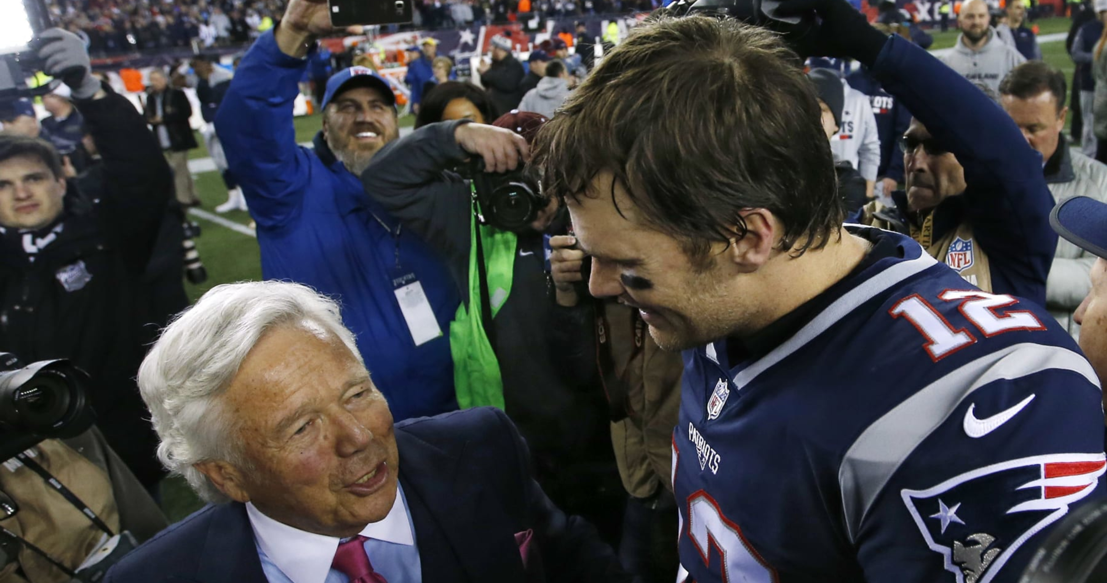 Patriots' Robert Kraft on Tom Brady: Hard to Think There Will Be Another QB Like Him