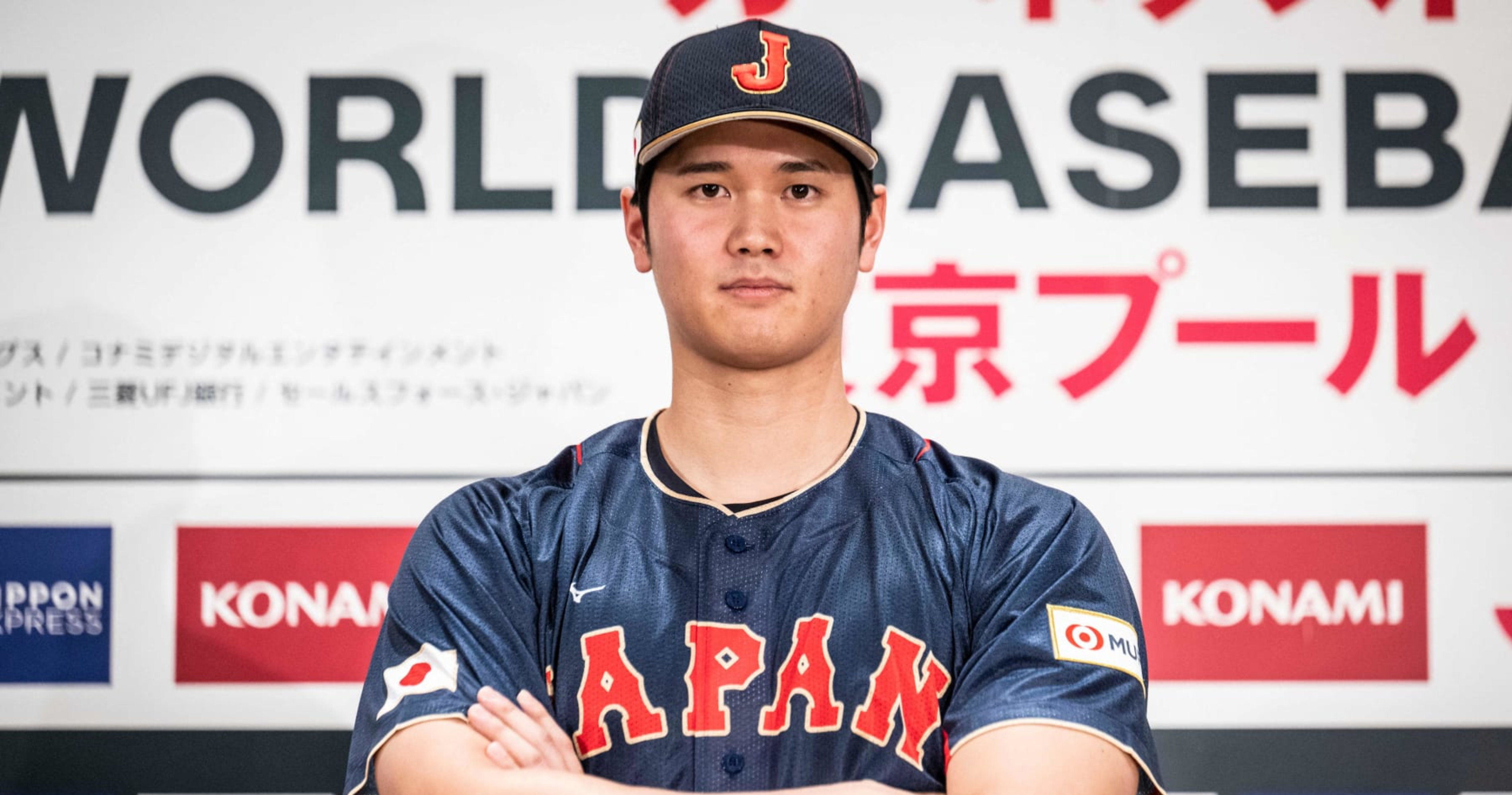 Japan's Two-Way Baseball Superstar Wants to Play in MLB in 2018