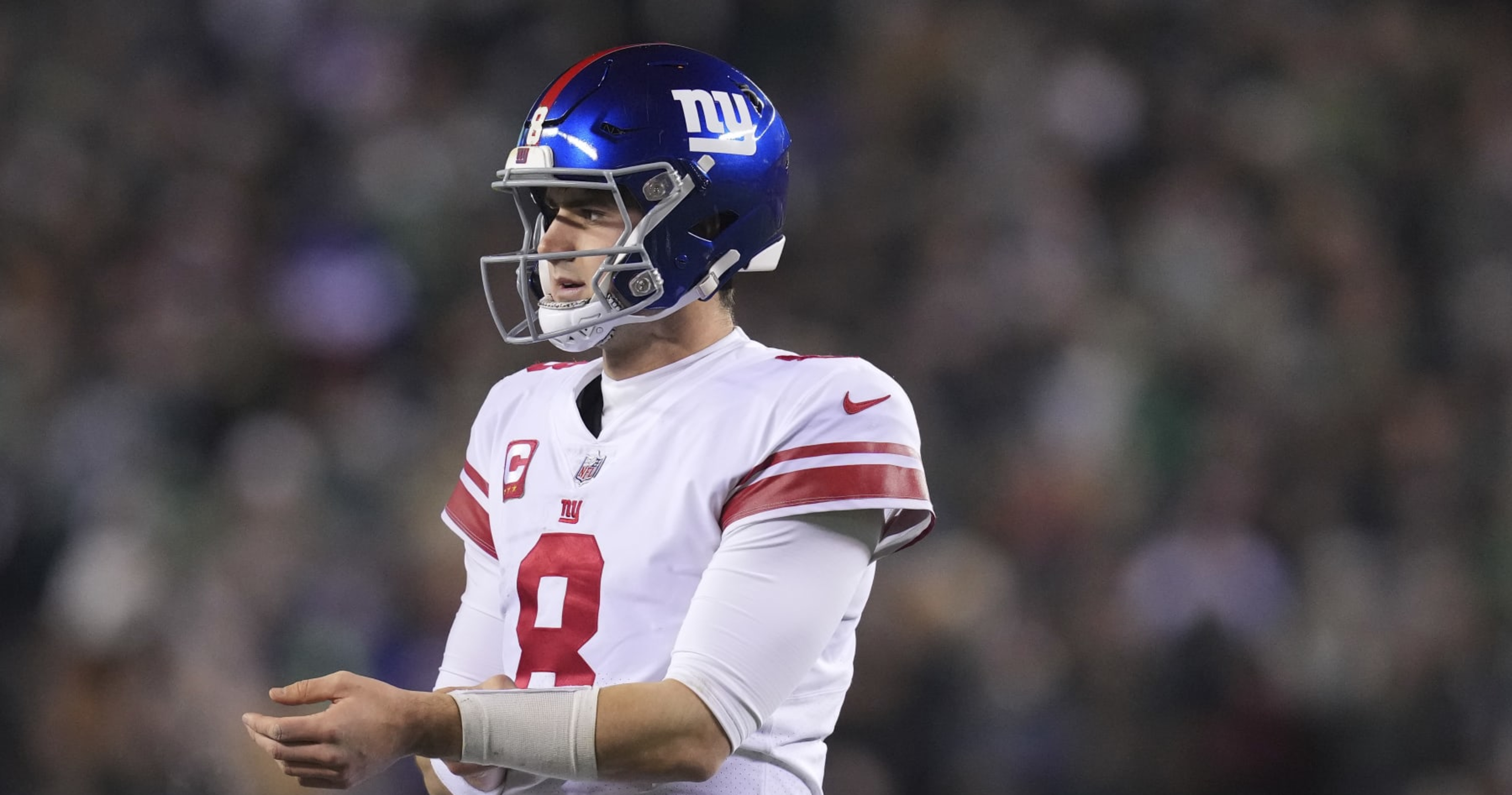 Sunday Night Football on NBC on X: Daniel Jones is looking to get PAID  BIG. 💰 MORE:   / X