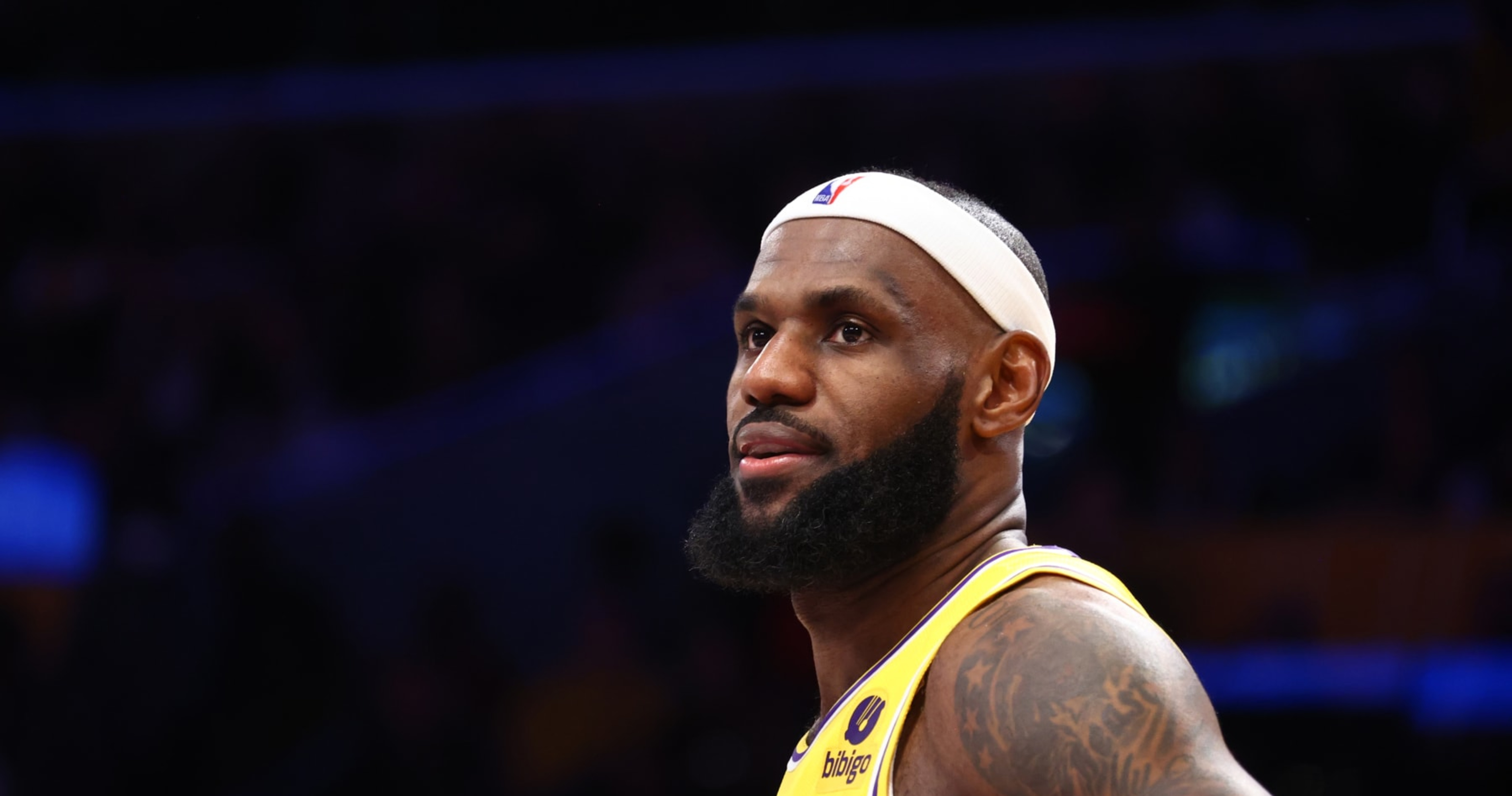 Lakers' Playoff Hopes Doubted By Fans After Thunder Loss As LeBron ...