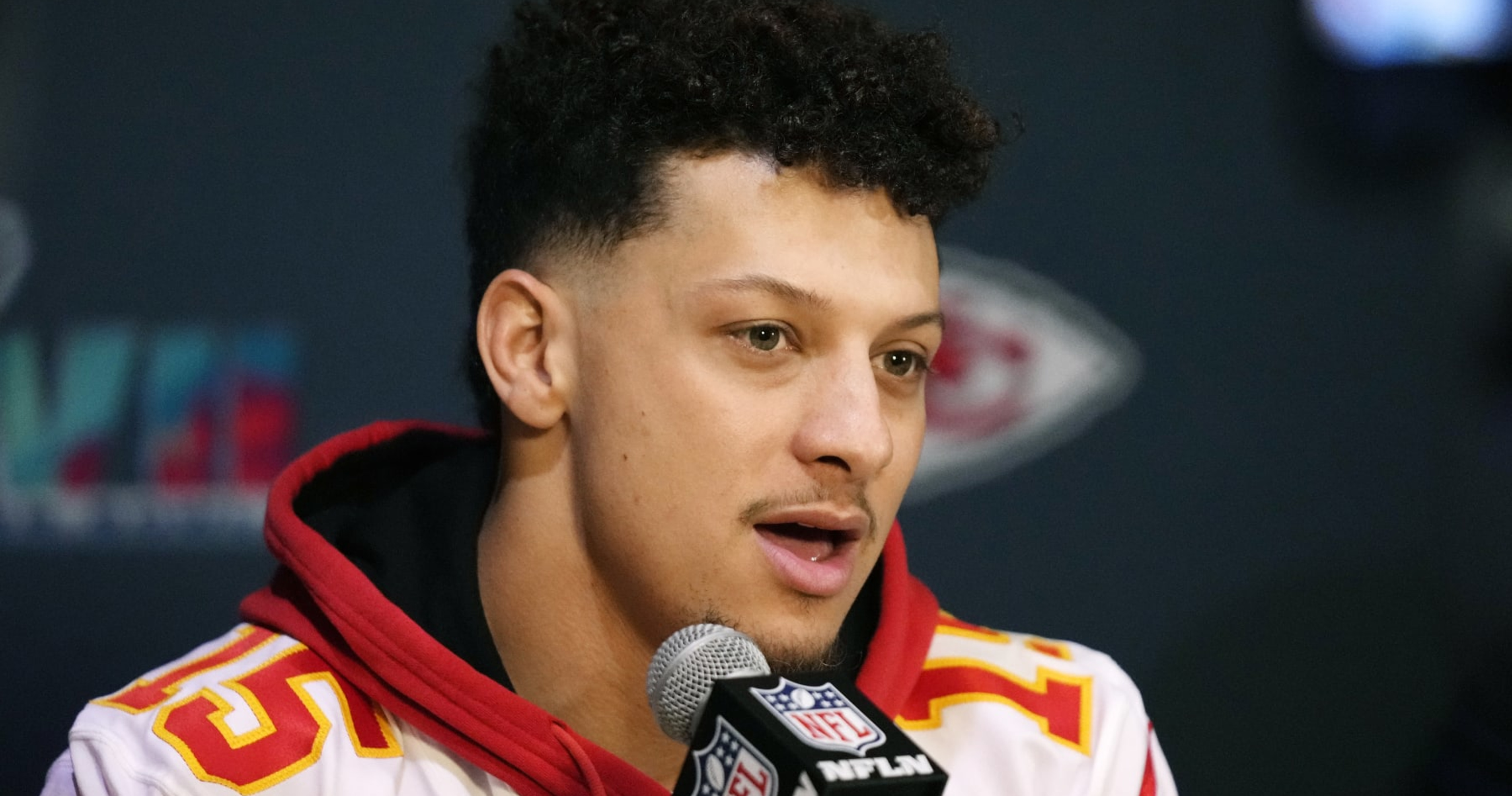 Chiefs' Patrick Mahomes: I'll 'Do My Best' to Chase Tom Brady's 7 Super ...