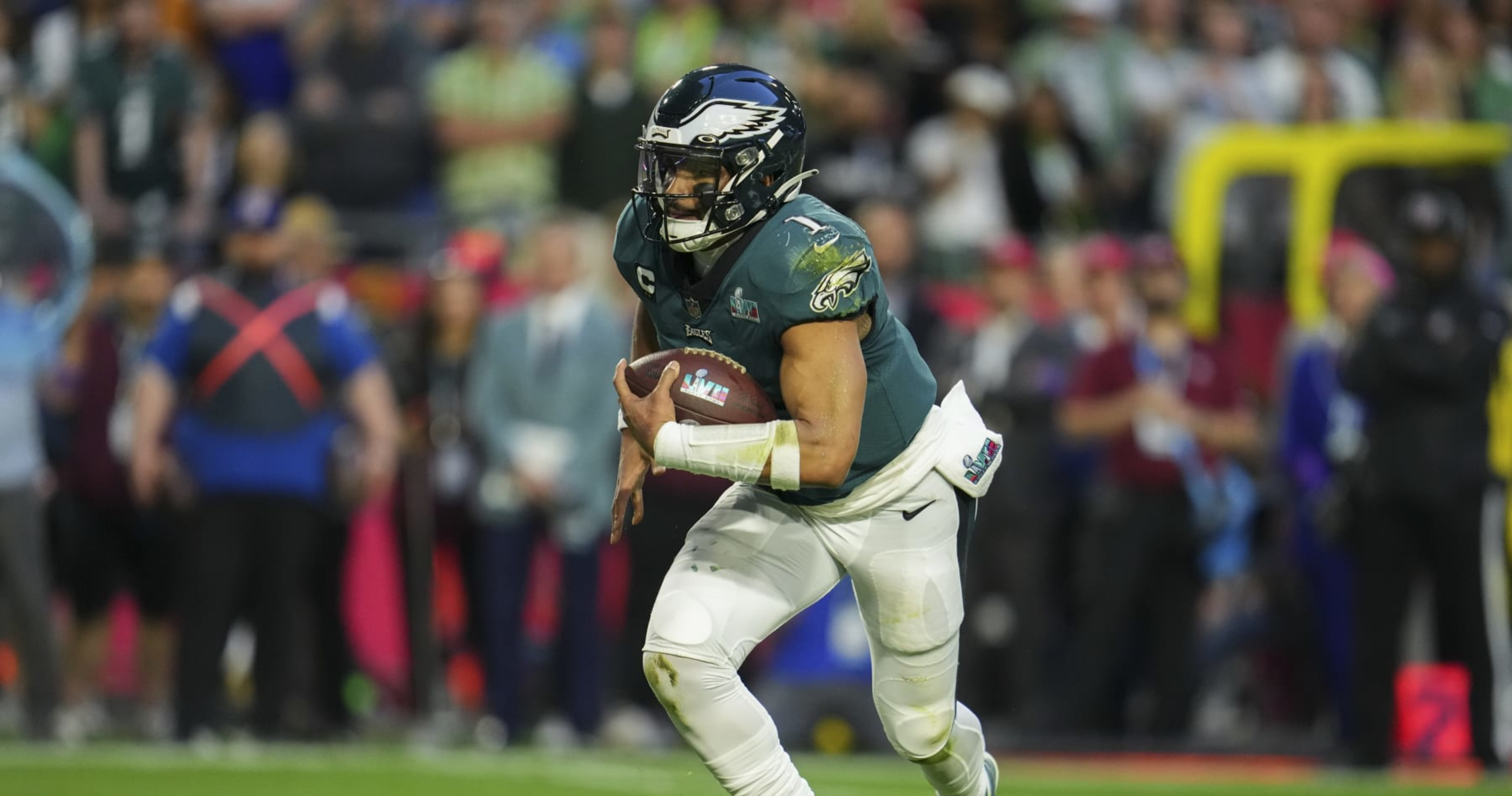 Eagles' Jalen Hurts Ties Super Bowl Record With 3 Rushing TDs vs