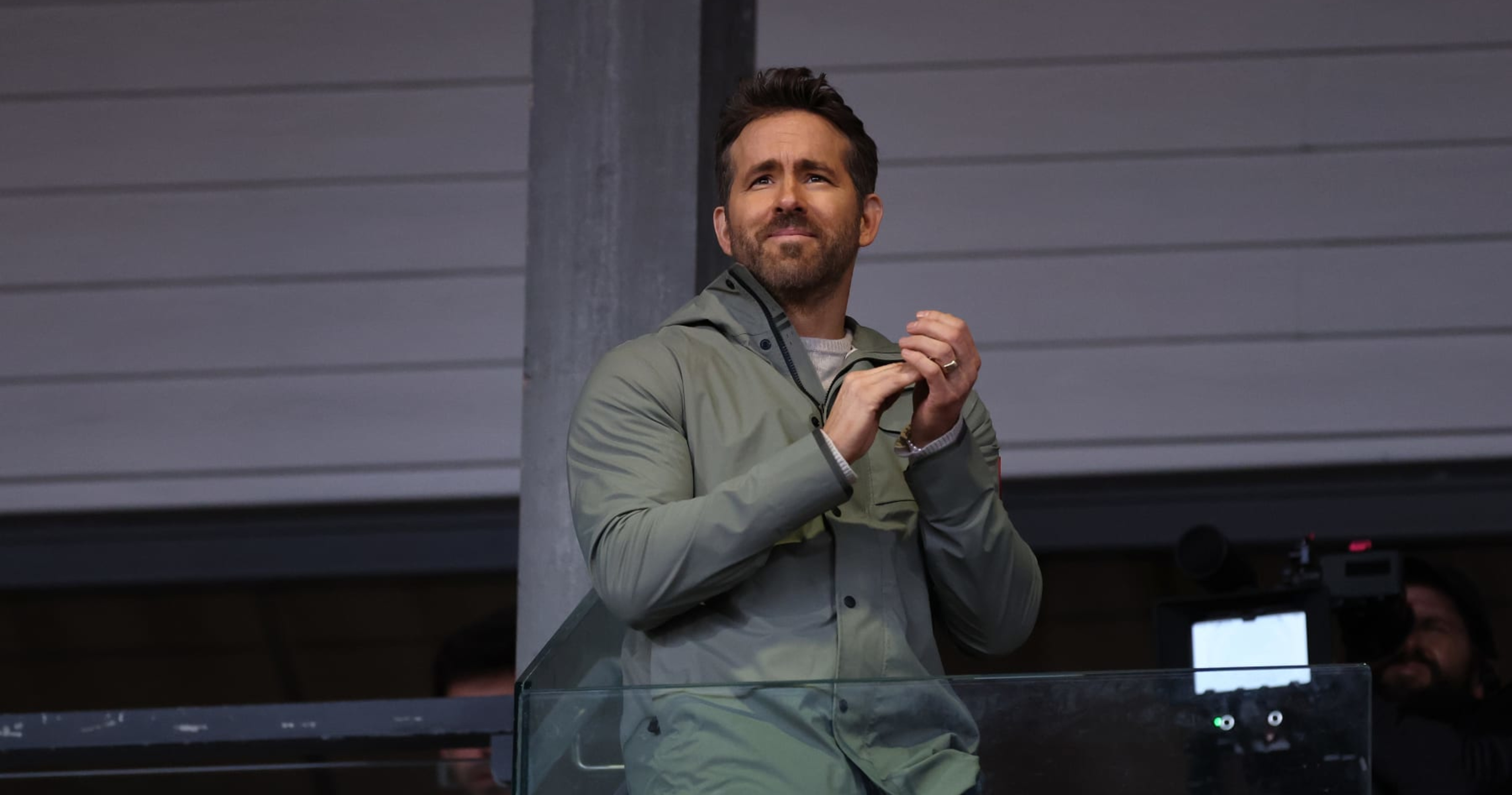 Nhl Rumors Ryan Reynolds Joins Group Bidding To Buy Senators Build New Arena News Scores 