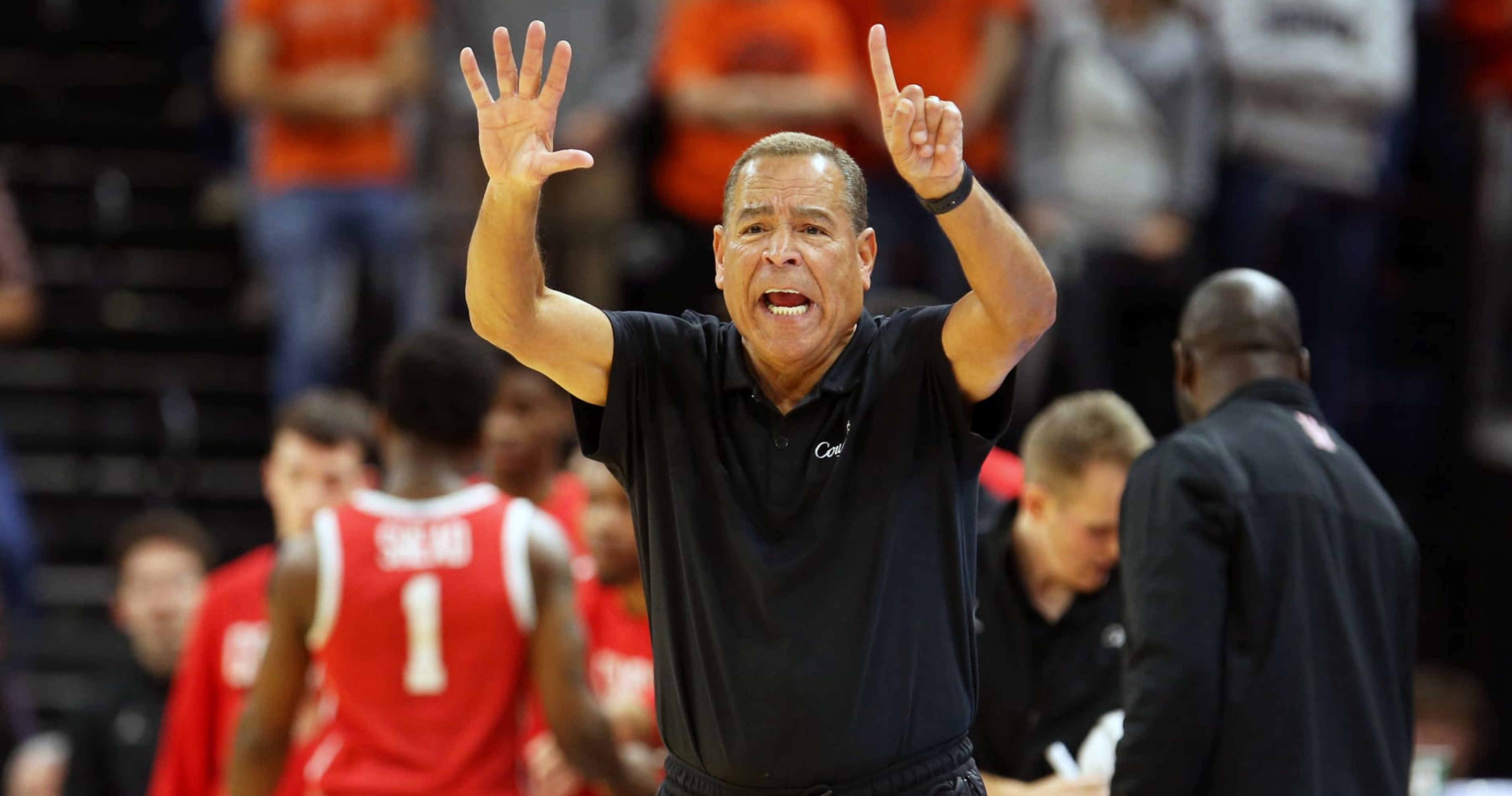 Former NBA All-Star Marvels at Kelvin Sampson's Real Coaching Magic —  Getting Houston to Play Harder Than Anyone Else Is a Relentless Commitment