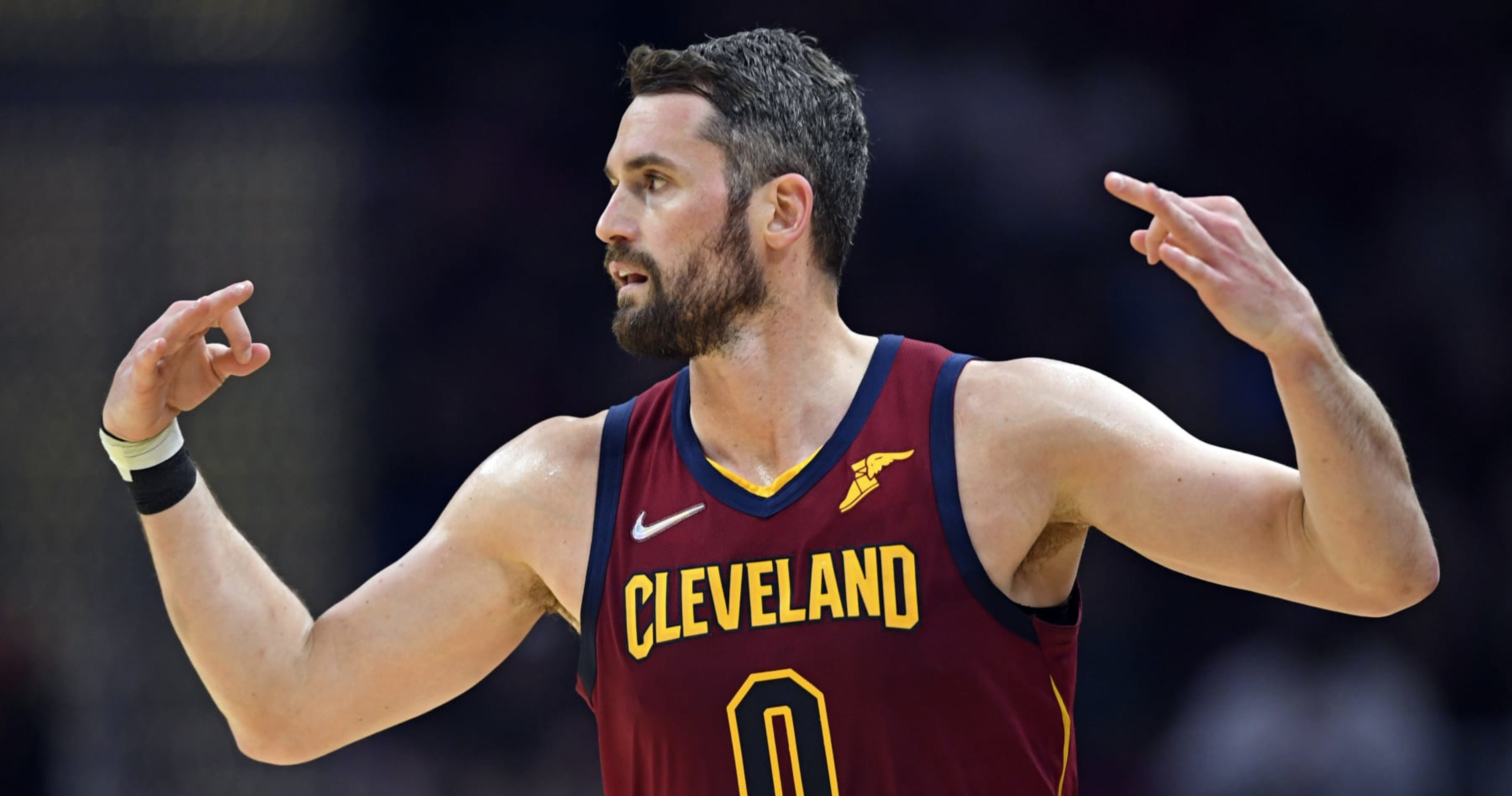 Kevin Love Rumors Heat 'a FrontRunner' to Sign PF After Cavs Buyout