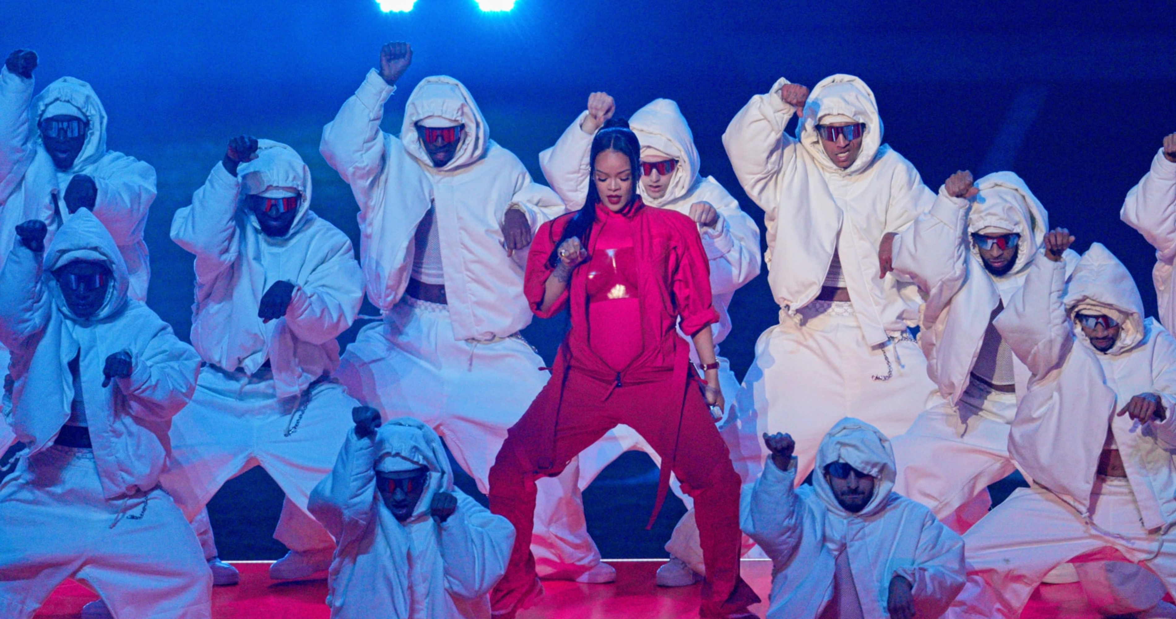 Rihanna Halftime Show Props: Use Super Bowl Halftime Odds To Make