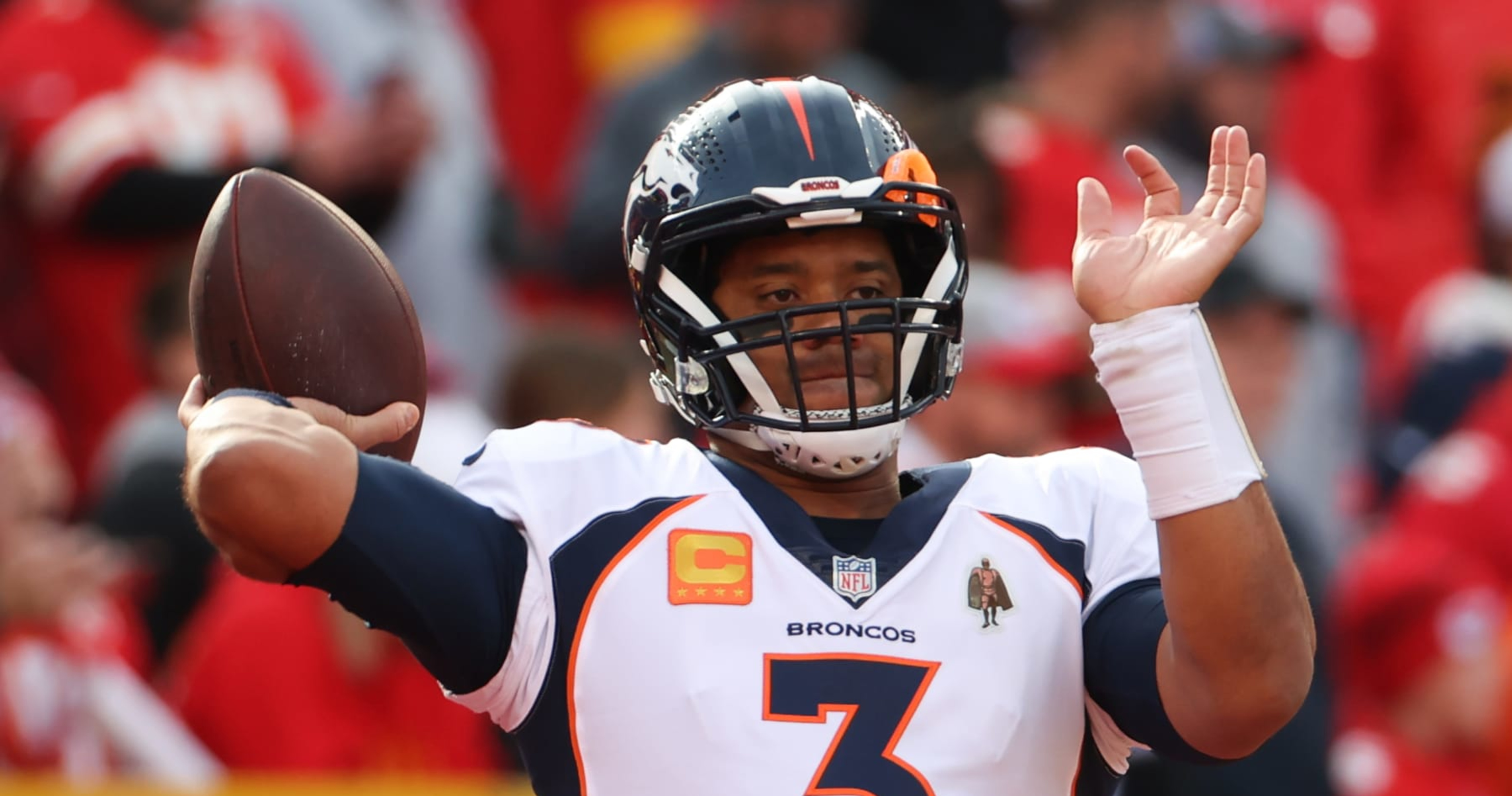 Report: Broncos OL Would Tell Russell Wilson 'Hell No' When QB