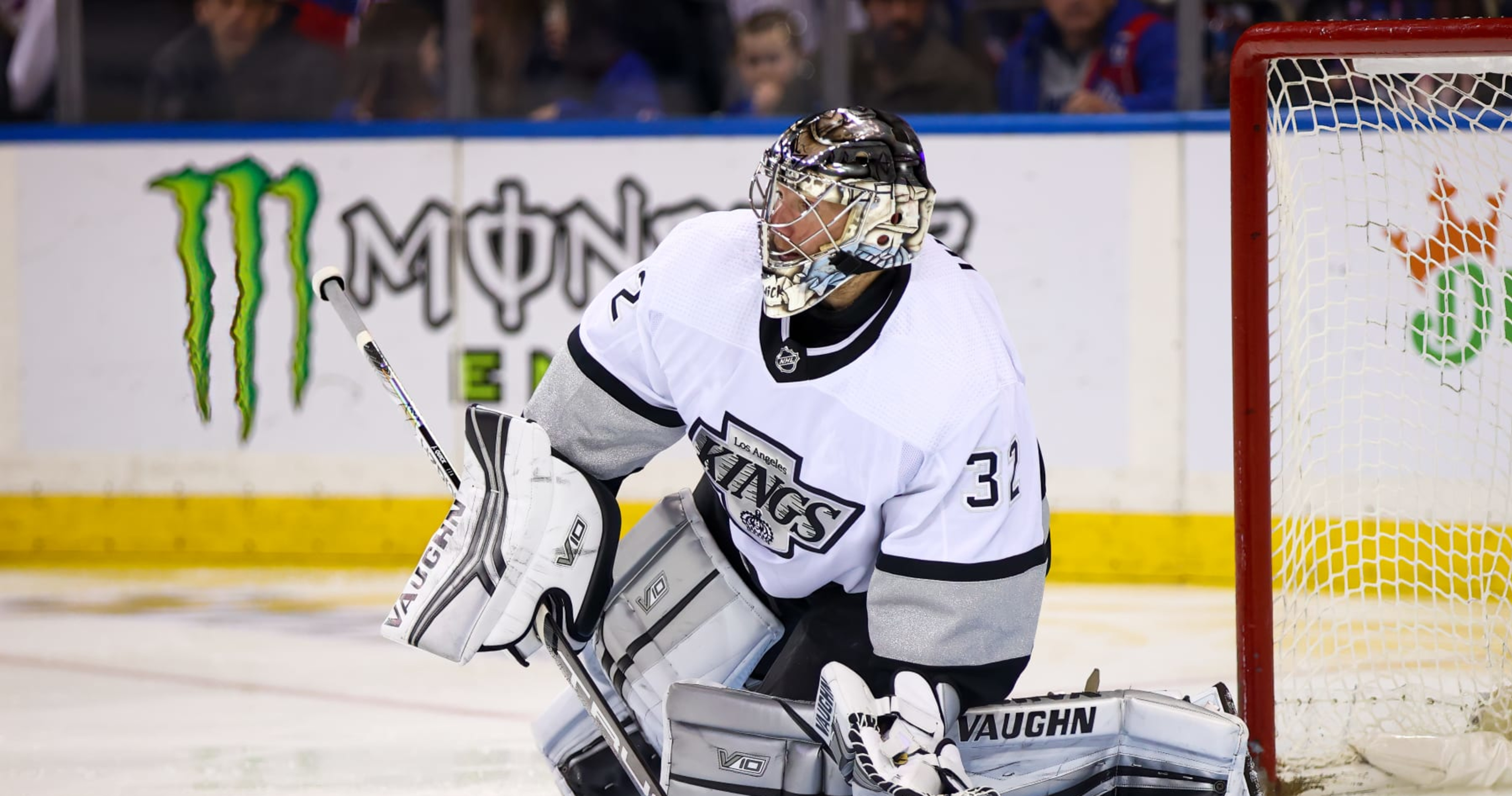 Three Goalies the Los Angeles Kings Could Try to Acquire - The Hockey News