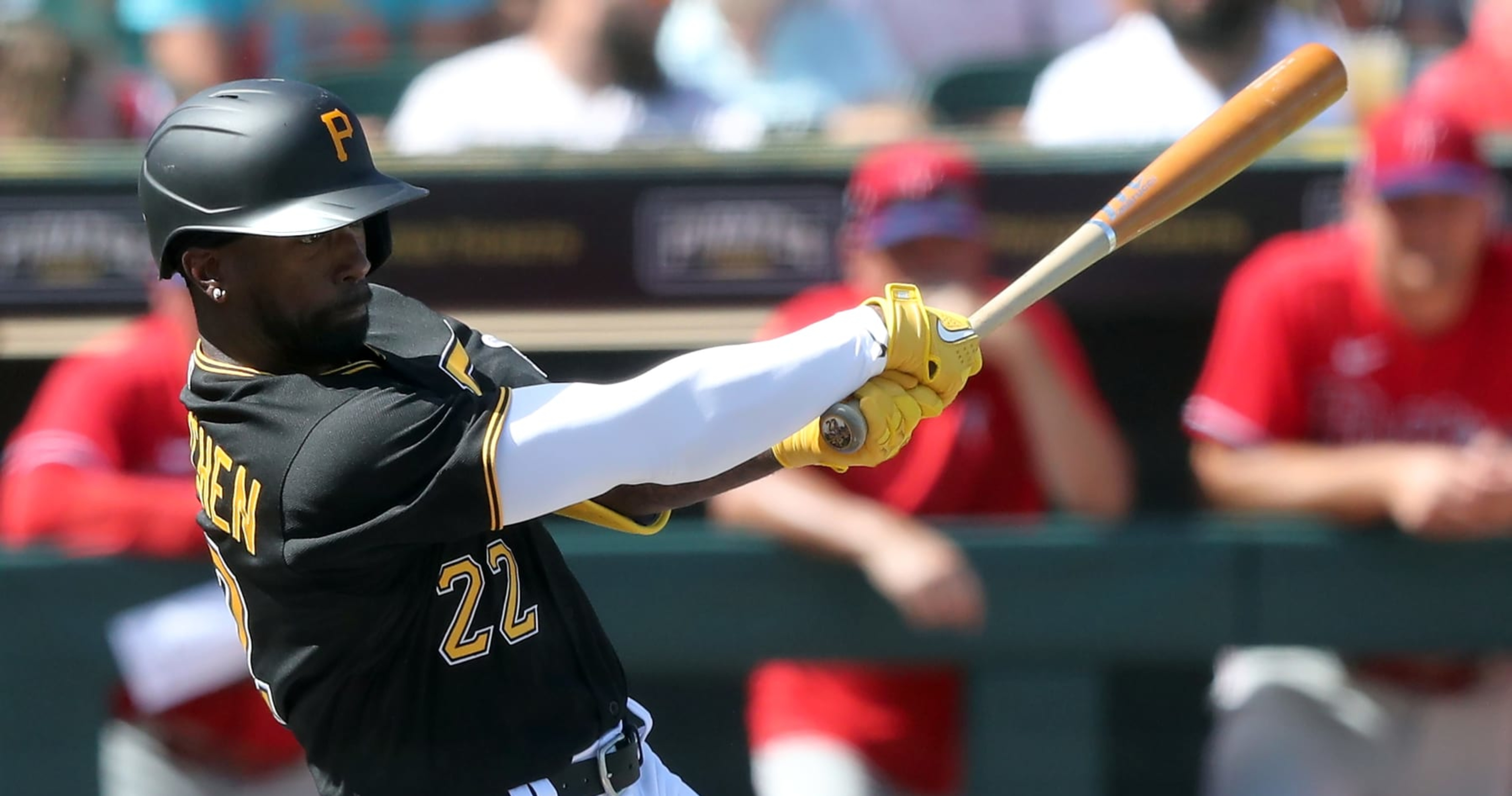 Andrew McCutchen returns to Pirates as Mets miss out