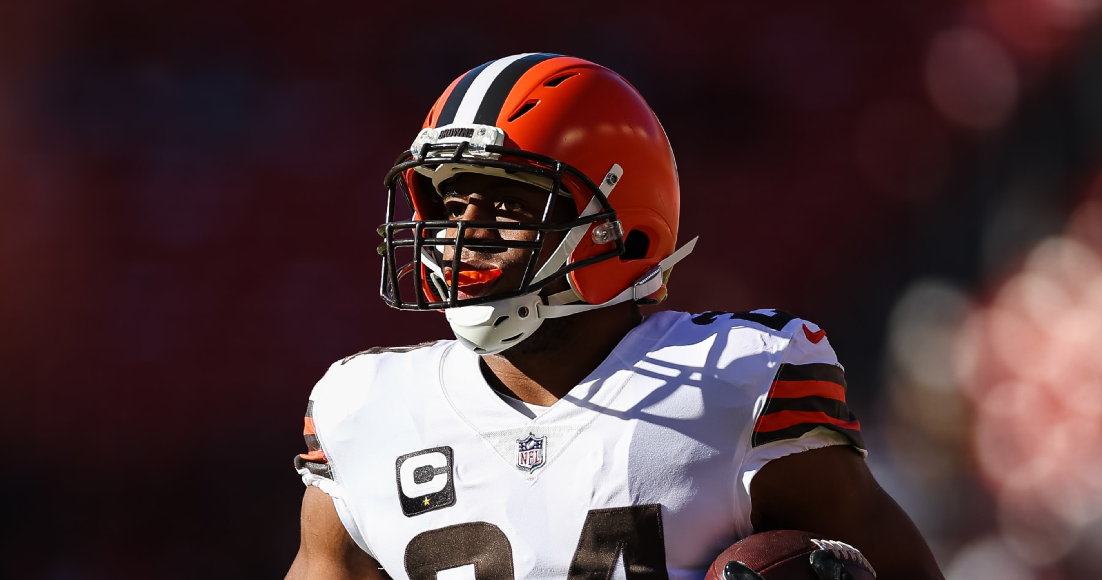 Browns have no plans to trade Nick Chubb; Deshaun Watson's