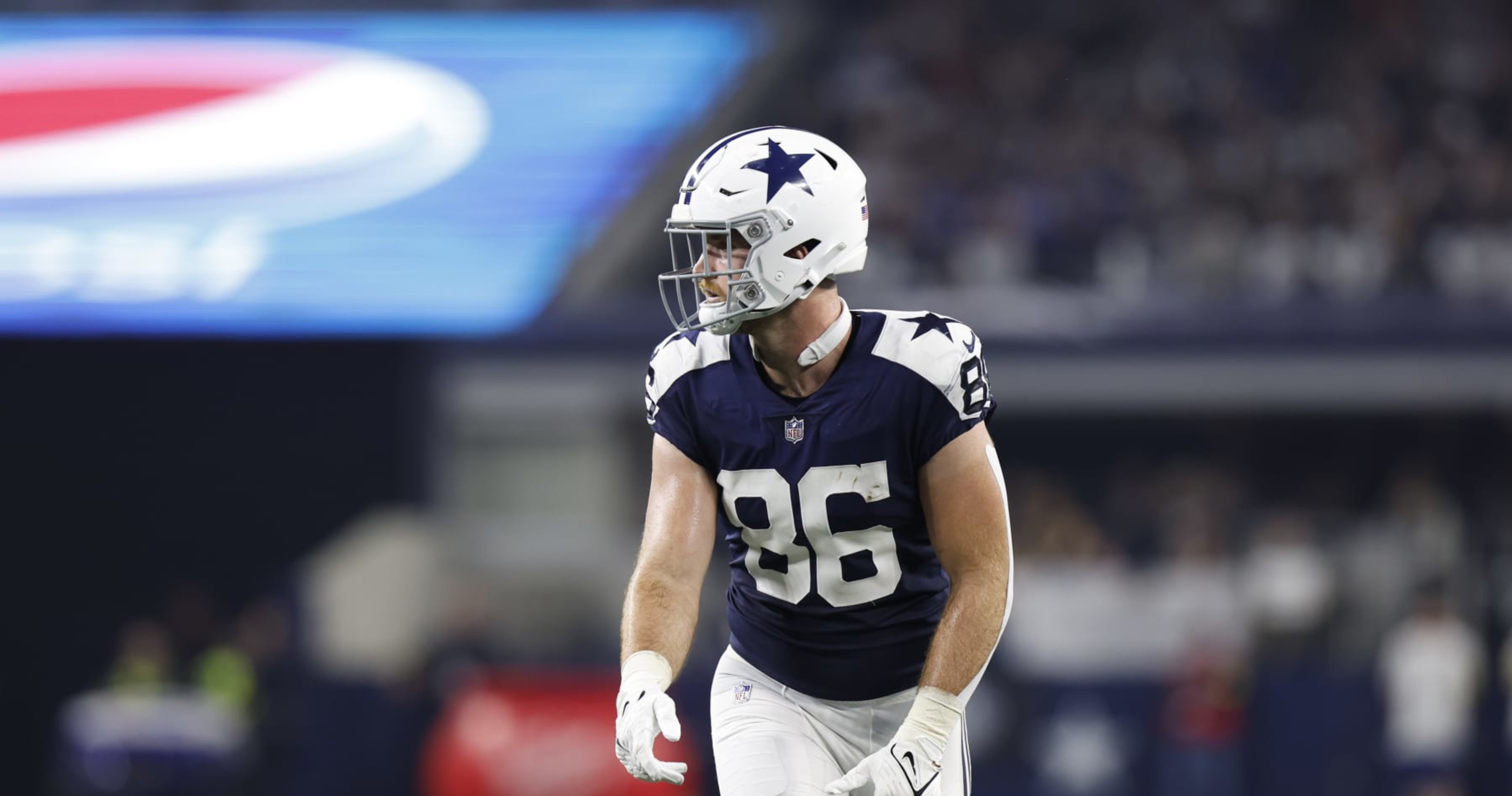 Bleacher Report questions if Cowboys were best team for Vander Esch