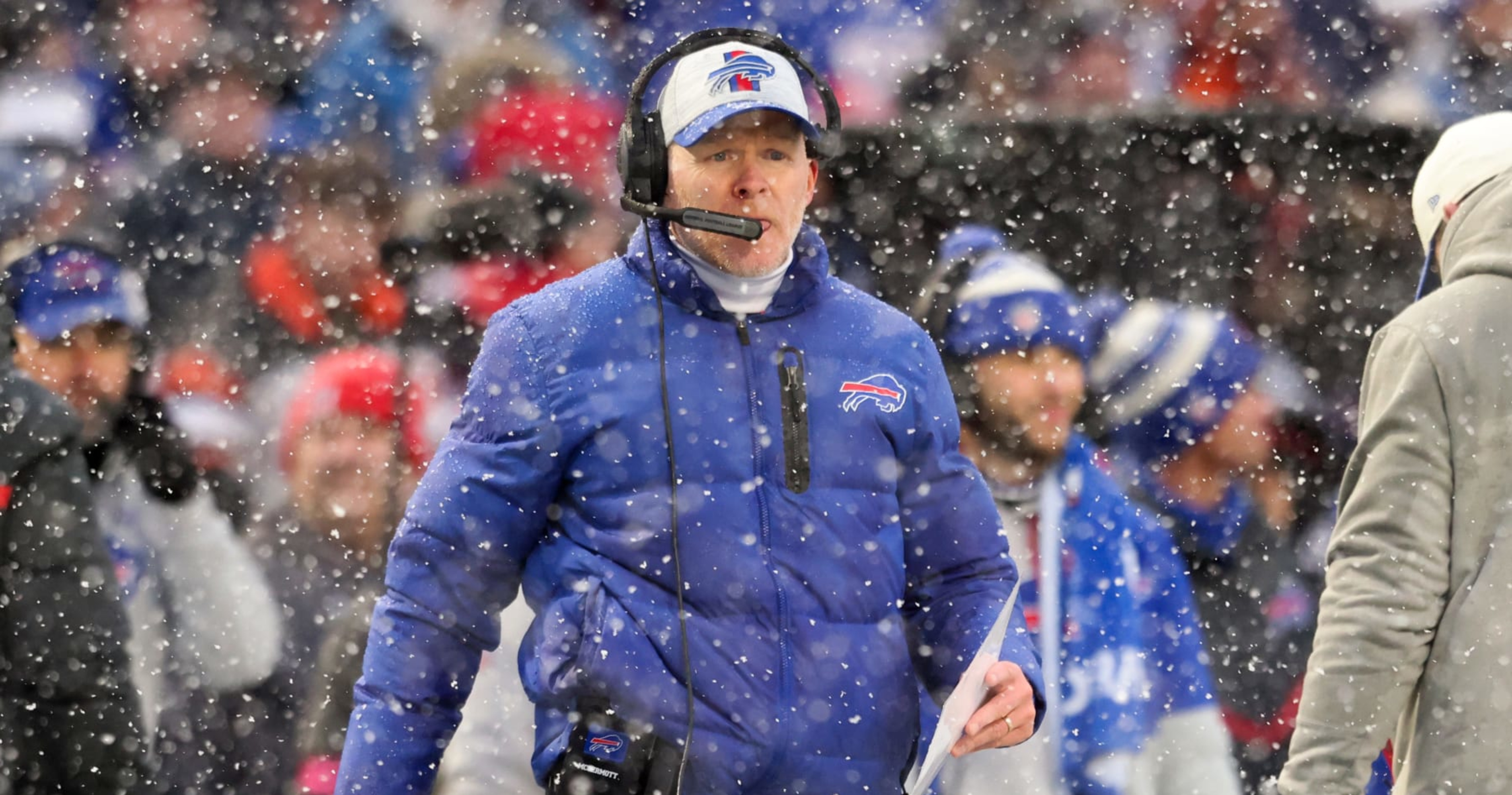 Bills Fans Making Fun of Dolphins Preparations for Snow and Cold