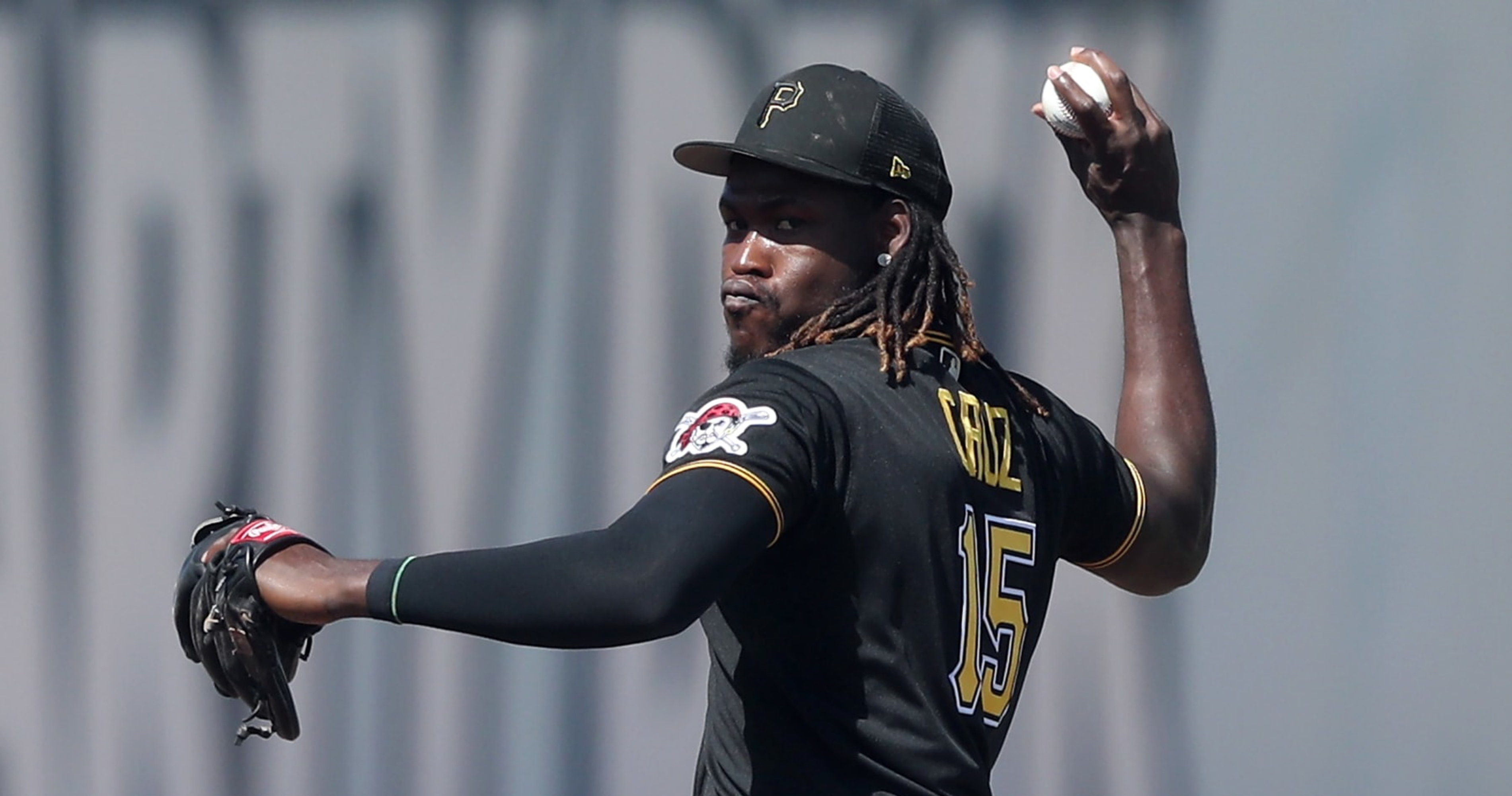 Pittsburgh Pirates Oneil Cruz (15) bats during a spring training baseball  game against the Baltimore Orioles