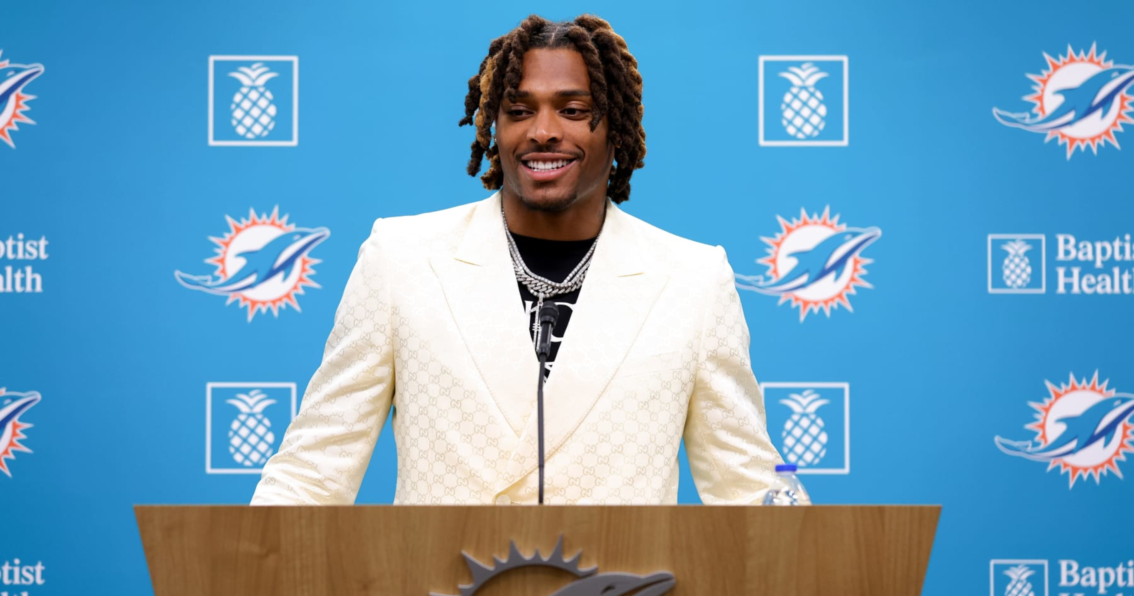 AFC East news: Miami Dolphins trade for star defender Jalen Ramsey