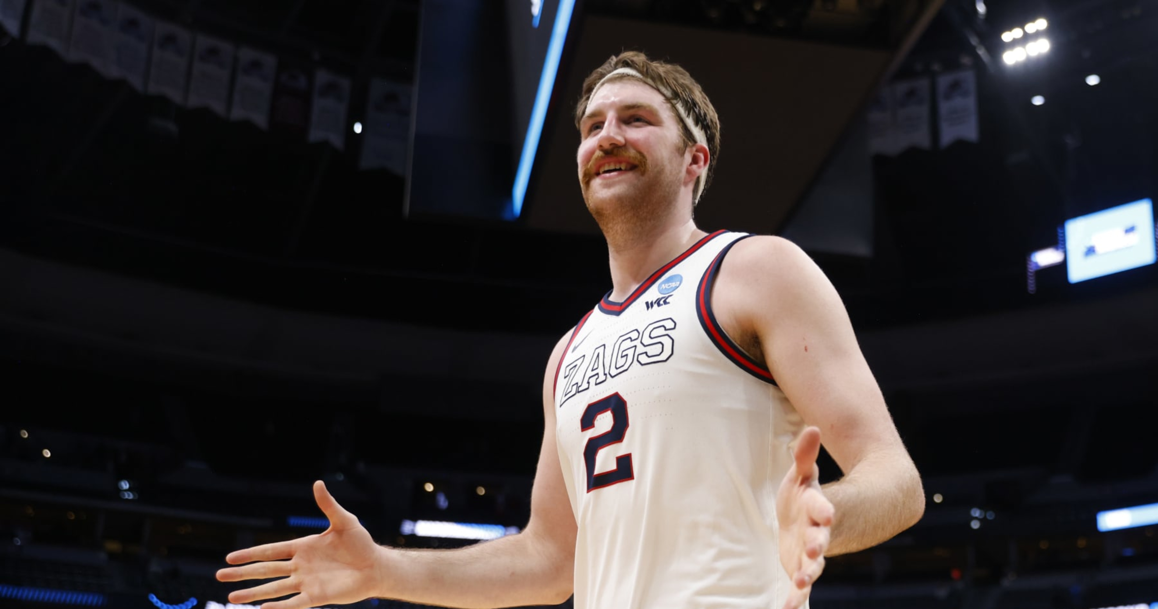 Lakers Draft Workouts: UConn's Adama Sanogo, 2023 NCAA Tournament Most  Outstanding Player, Headlines Latest Group