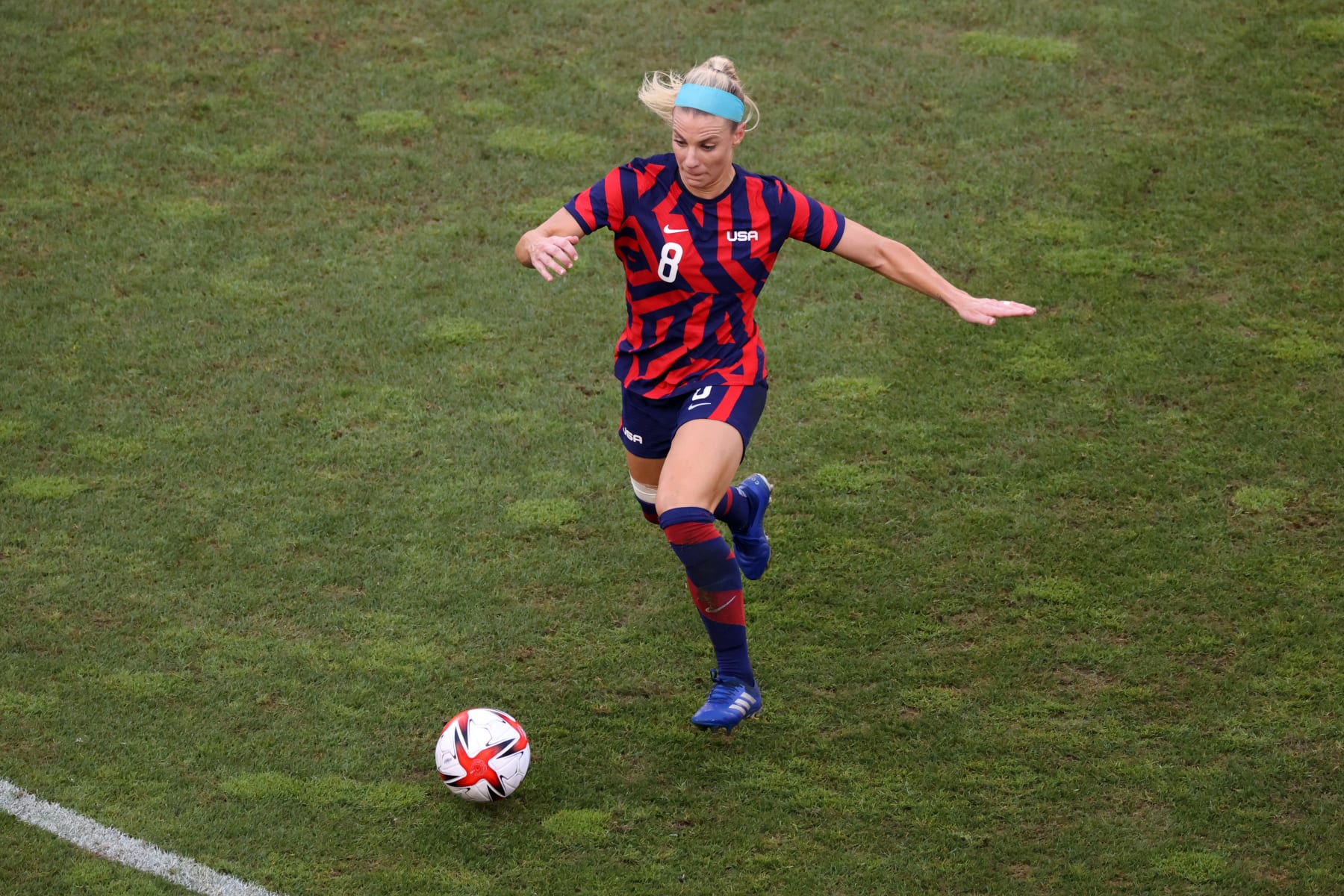 Julie Ertz, Sophia Smith Named to USWNT Roster for Ireland Friendlies - Vimarsana News