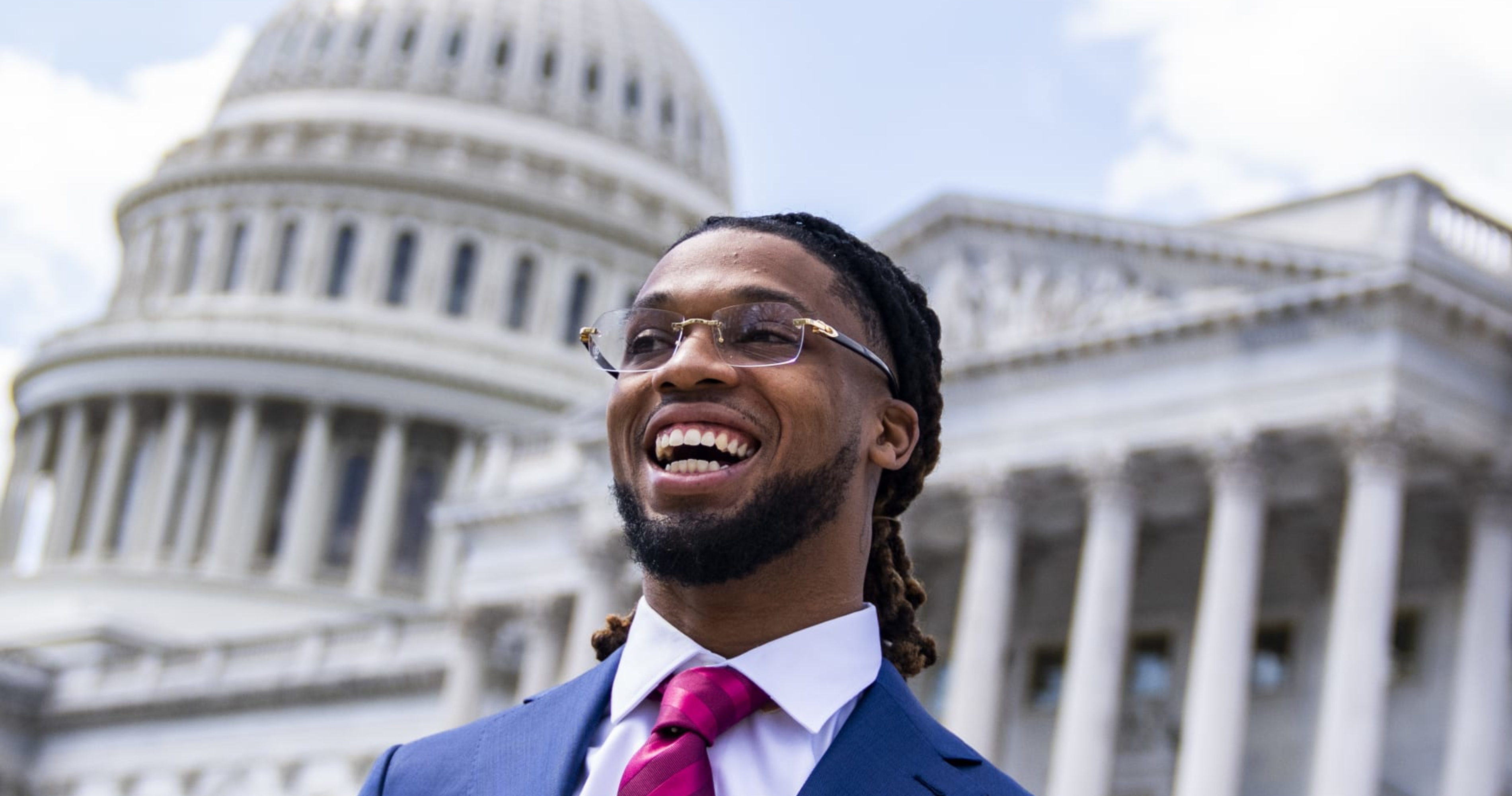 Joe Biden Meets with Damar Hamlin at White House, Says Bills