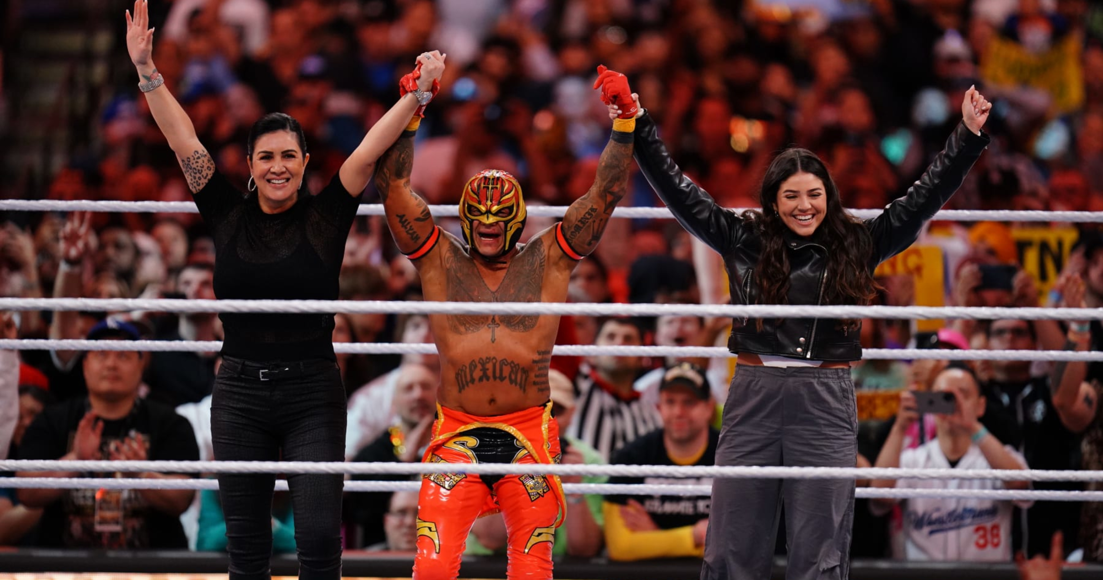 Biggest Takeaways From WWE WrestleMania 39 Night 1 Results News