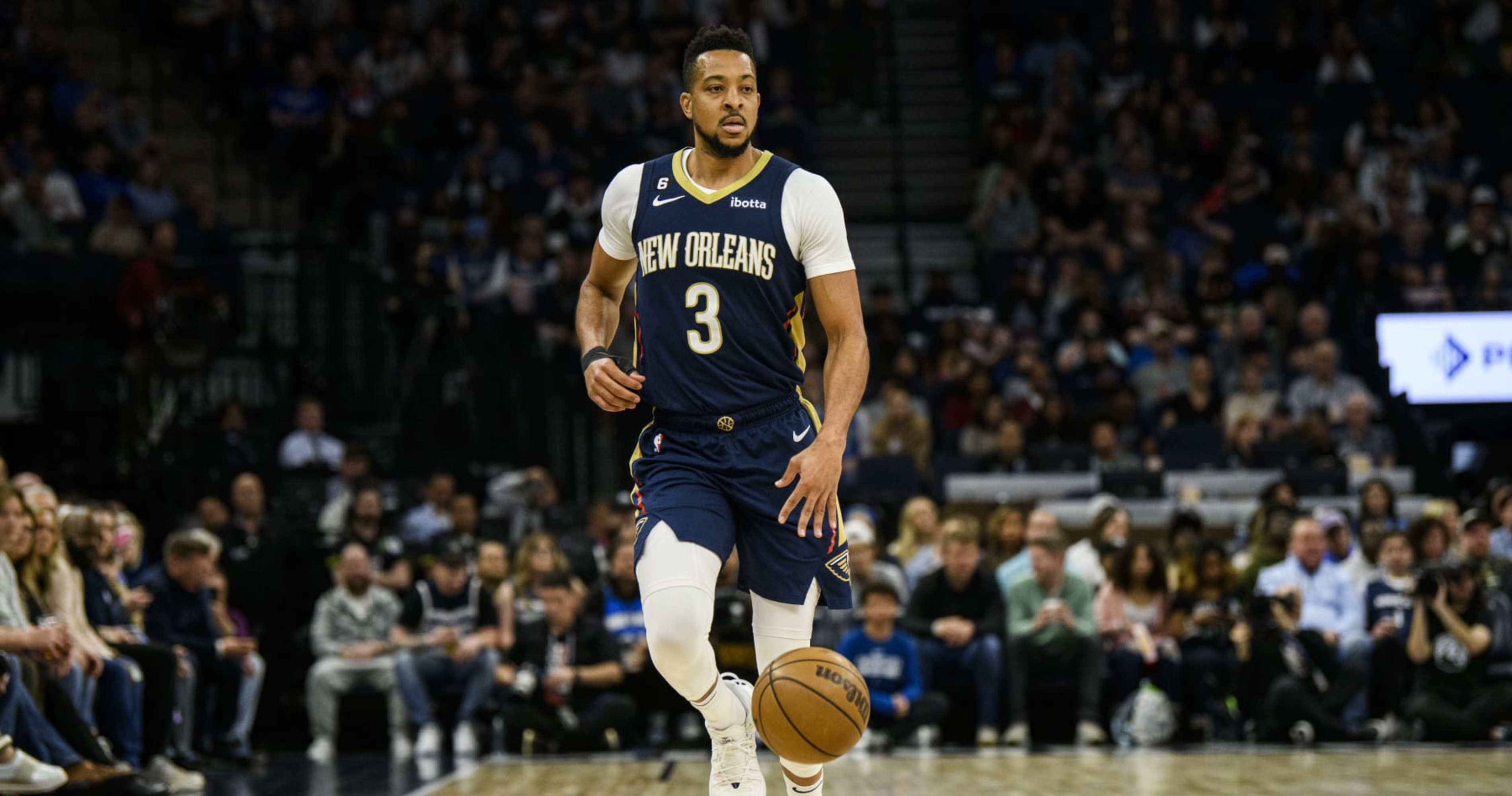 Pelicans' CJ McCollum Has Surgery For Thumb Injury; Won't Need ...