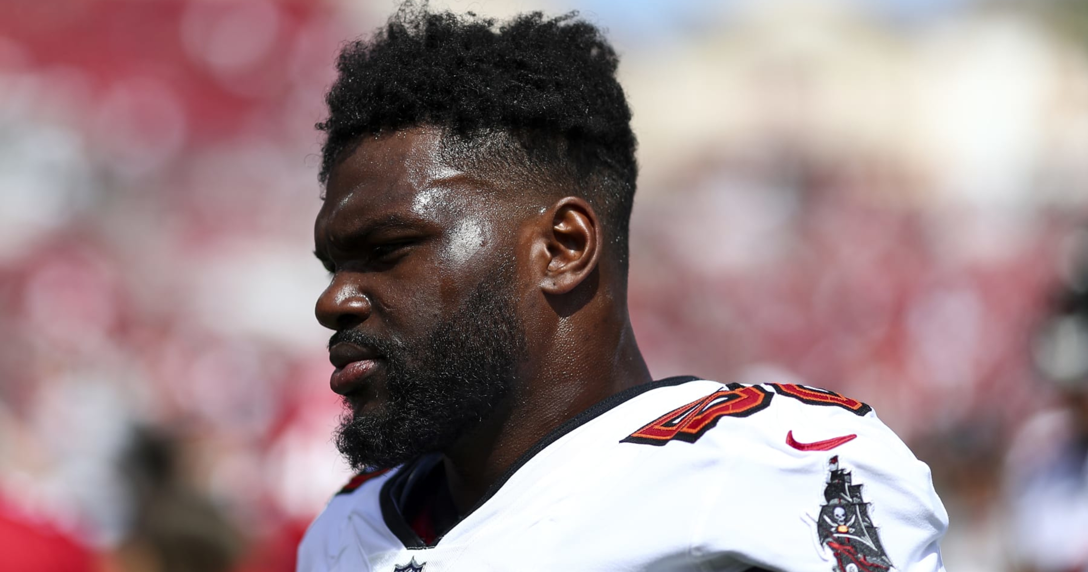 Shaquil Barrett: Tampa Bay Buccaneers player's 2-year-old daughter