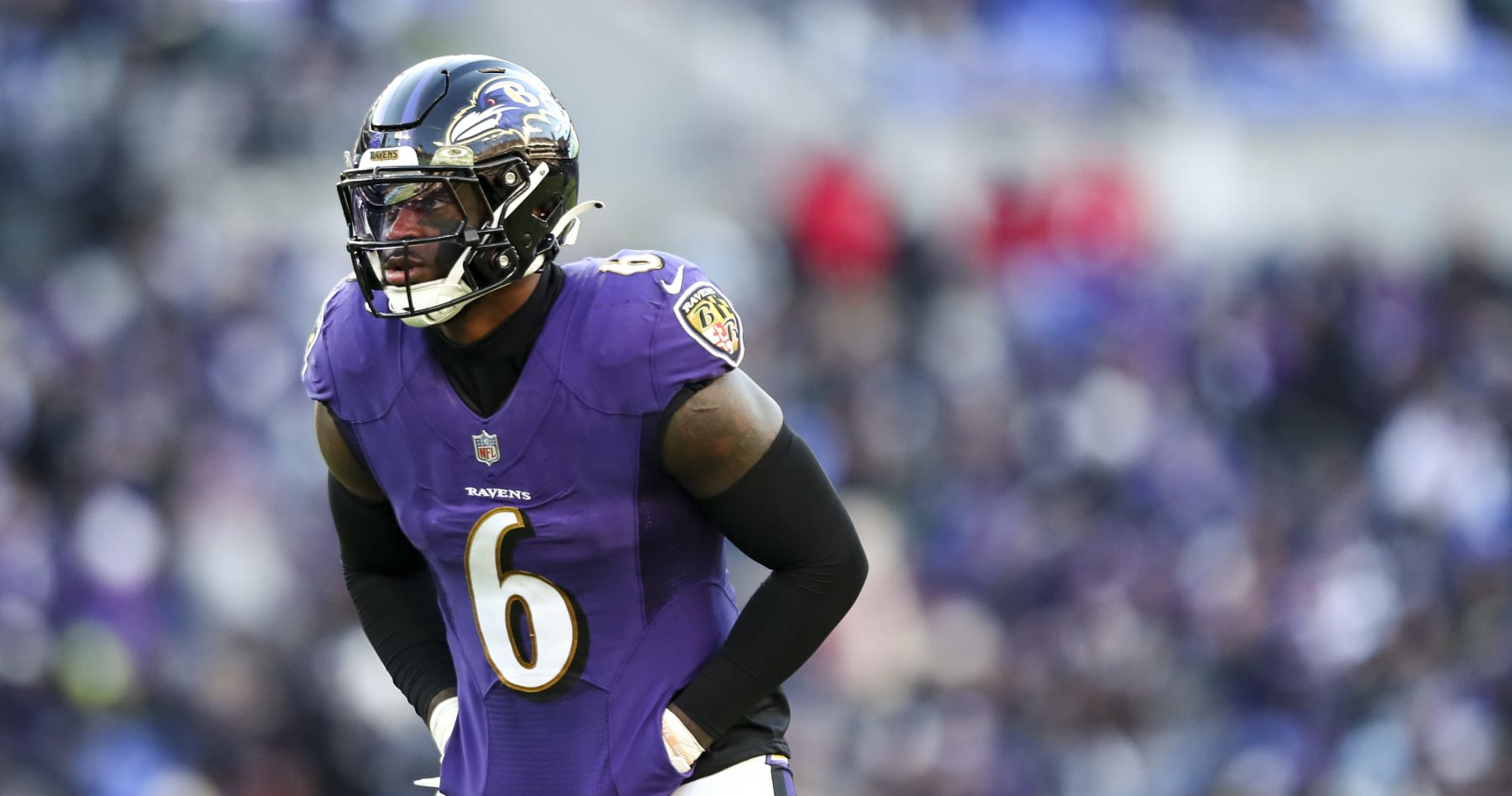 Linebacker Patrick Queen of the Baltimore Ravens in action during a News  Photo - Getty Images