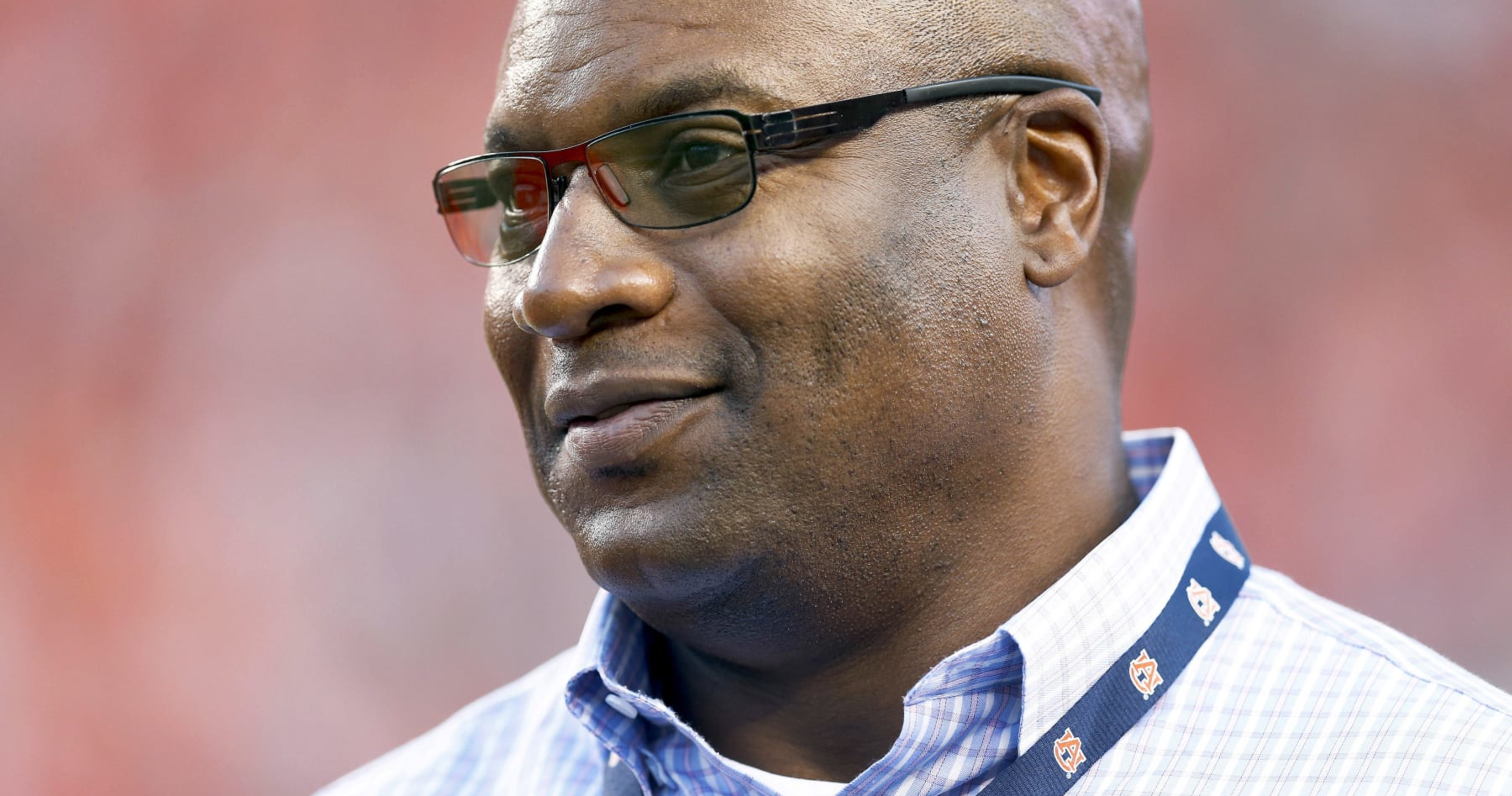 NFL, MLB Icon Bo Jackson to Undergo Procedure After Having Hiccups for ...