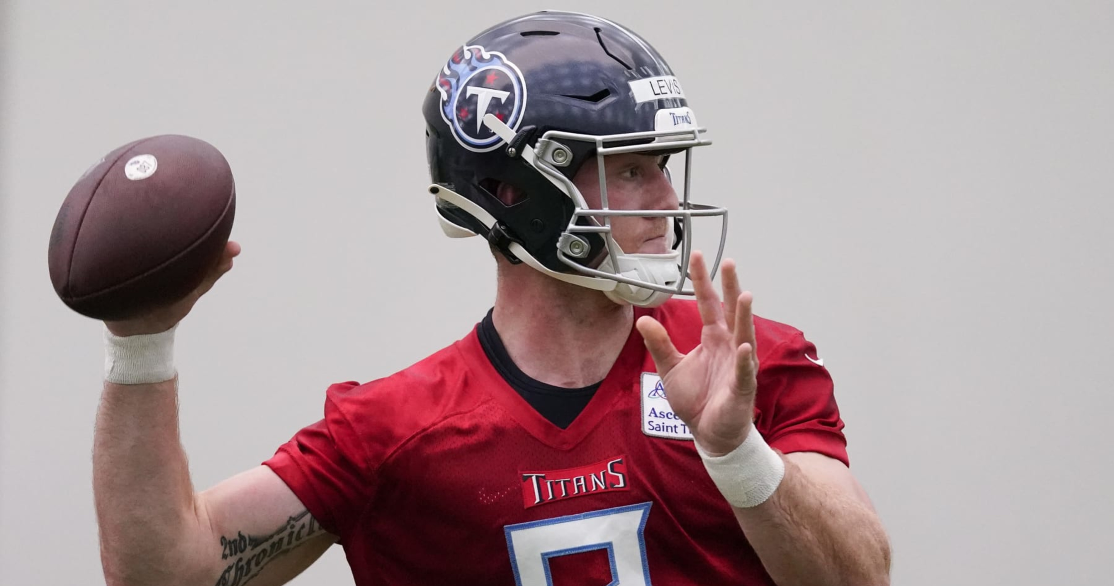 The new Tennessee Titans uniforms are a mess