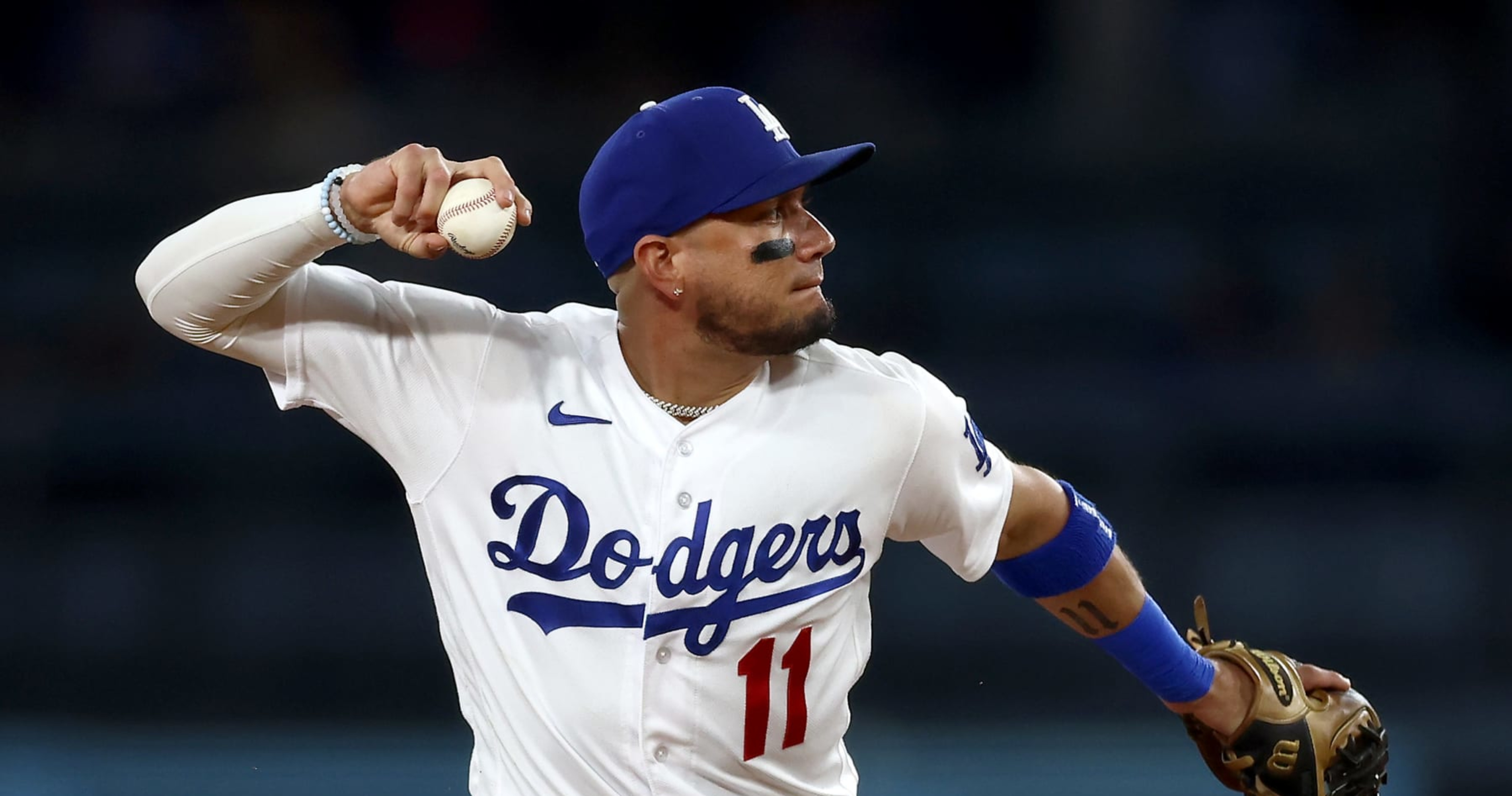 Amed Rosario trade grades: Dodgers pick up Guardians shortstop