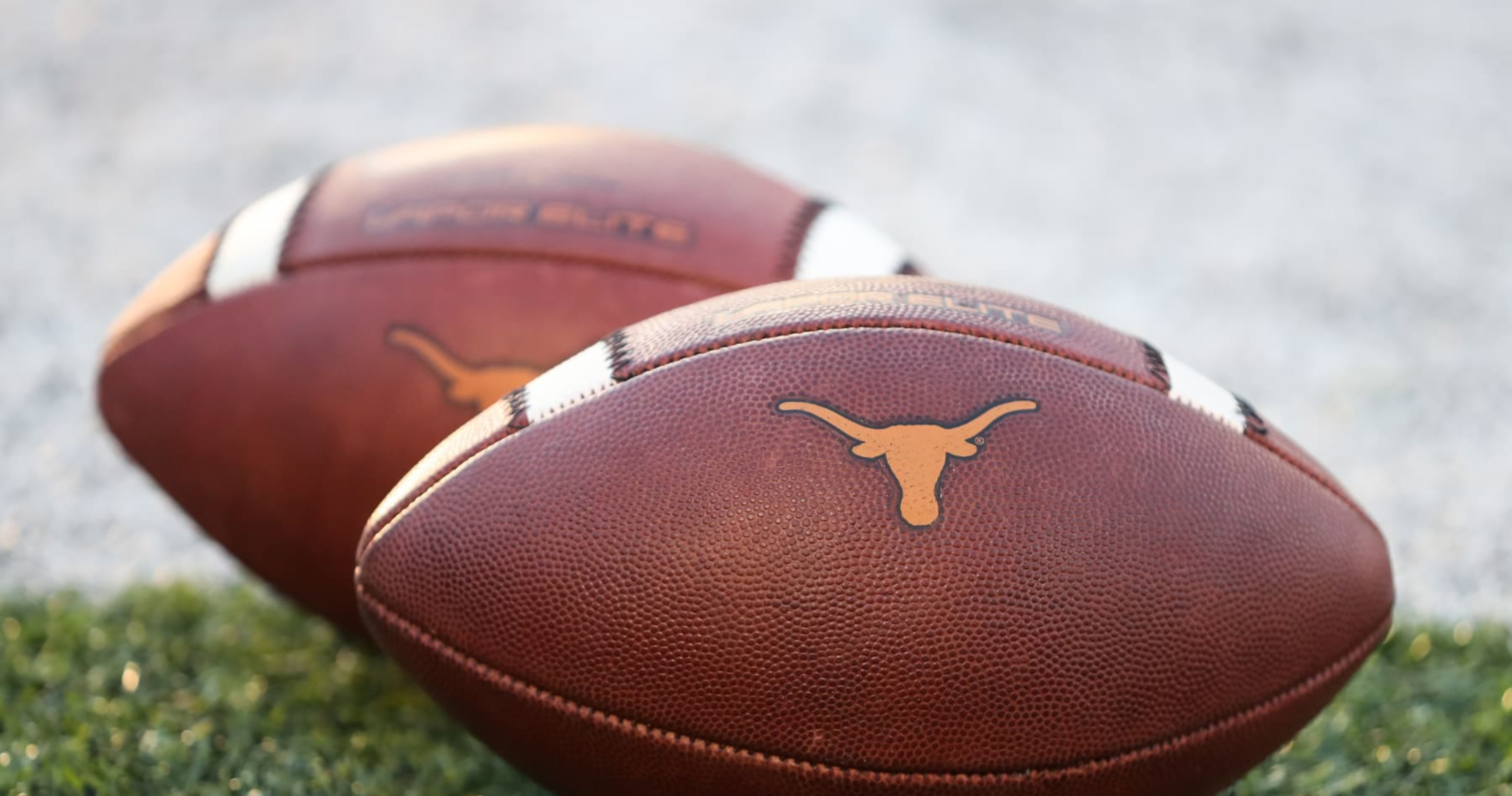 4Star QB K.J. Lacey Commits to Texas; 2025 Prospect Will Join Arch