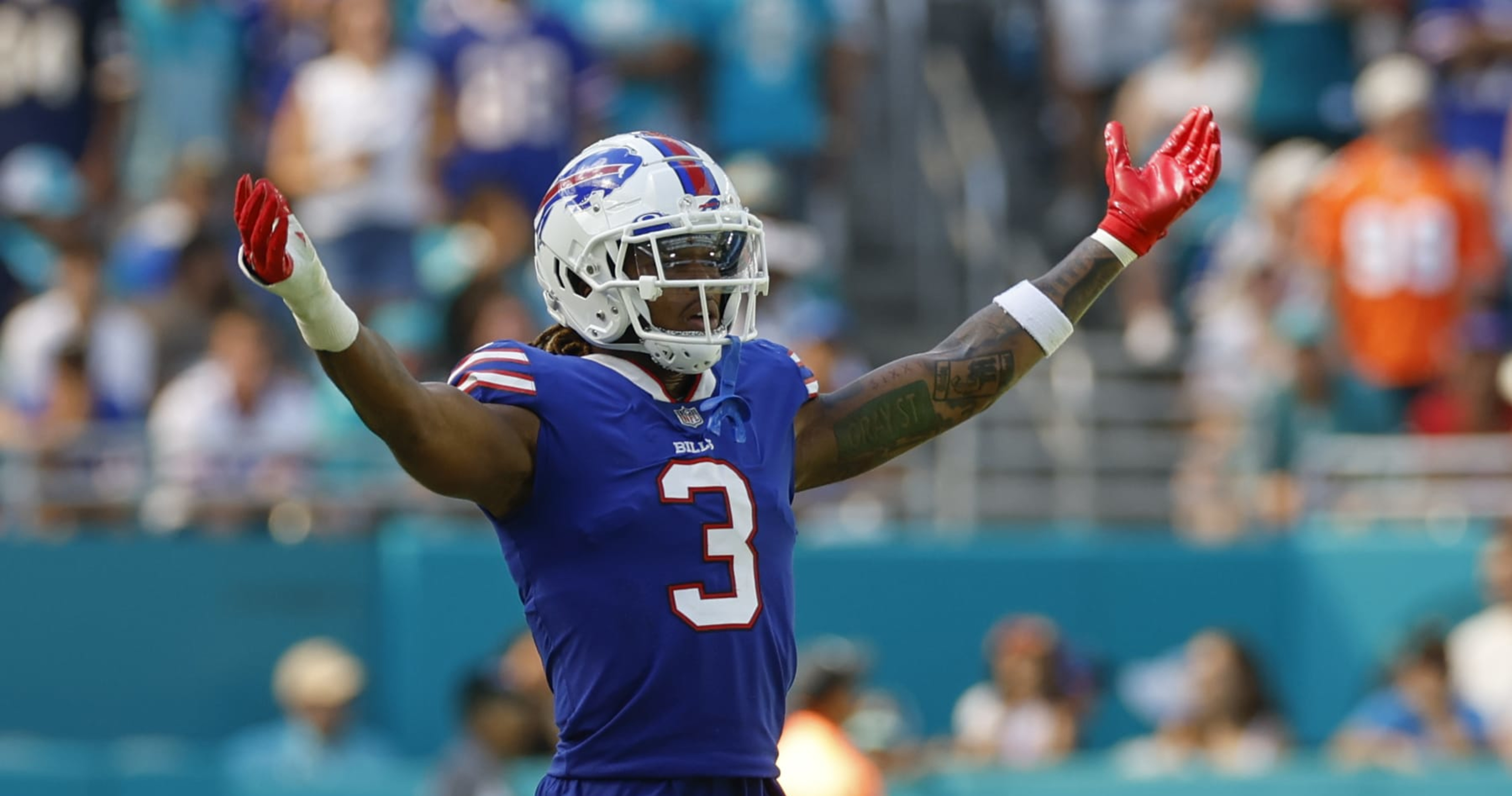 Damar Hamlin wears helmet for first time as full participant at Bills OTAs