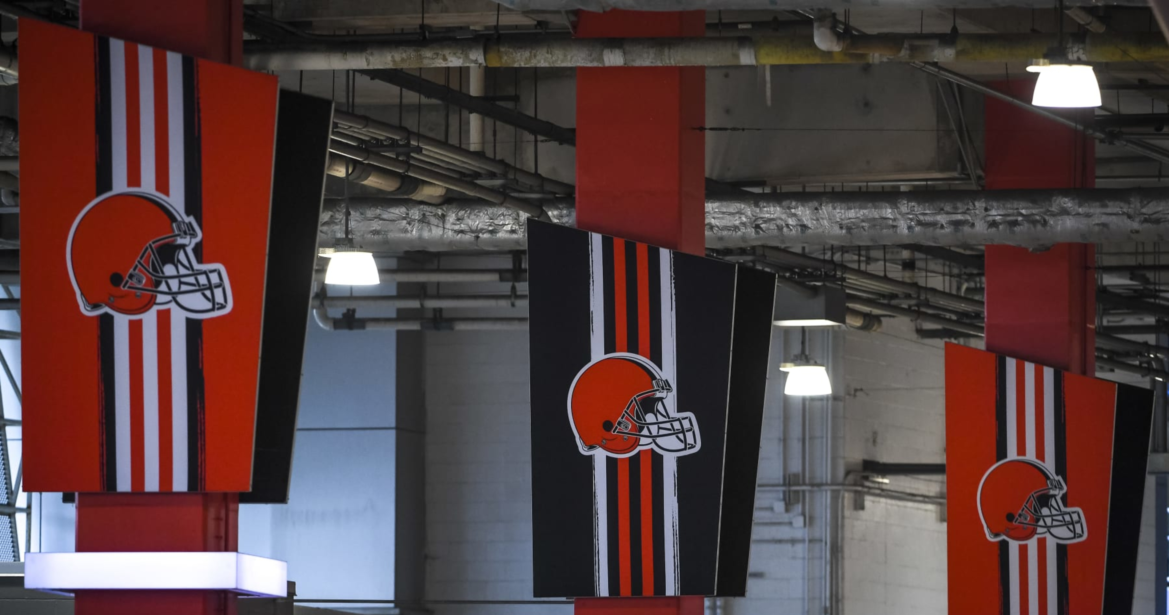 Cleveland Browns unveil new logos