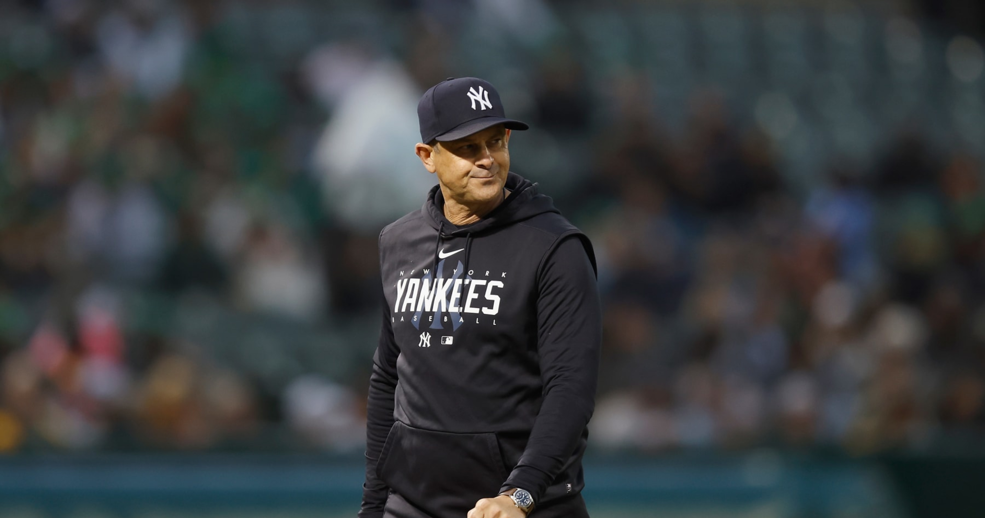 MLB rumors: Yankees double down on Aaron Boone