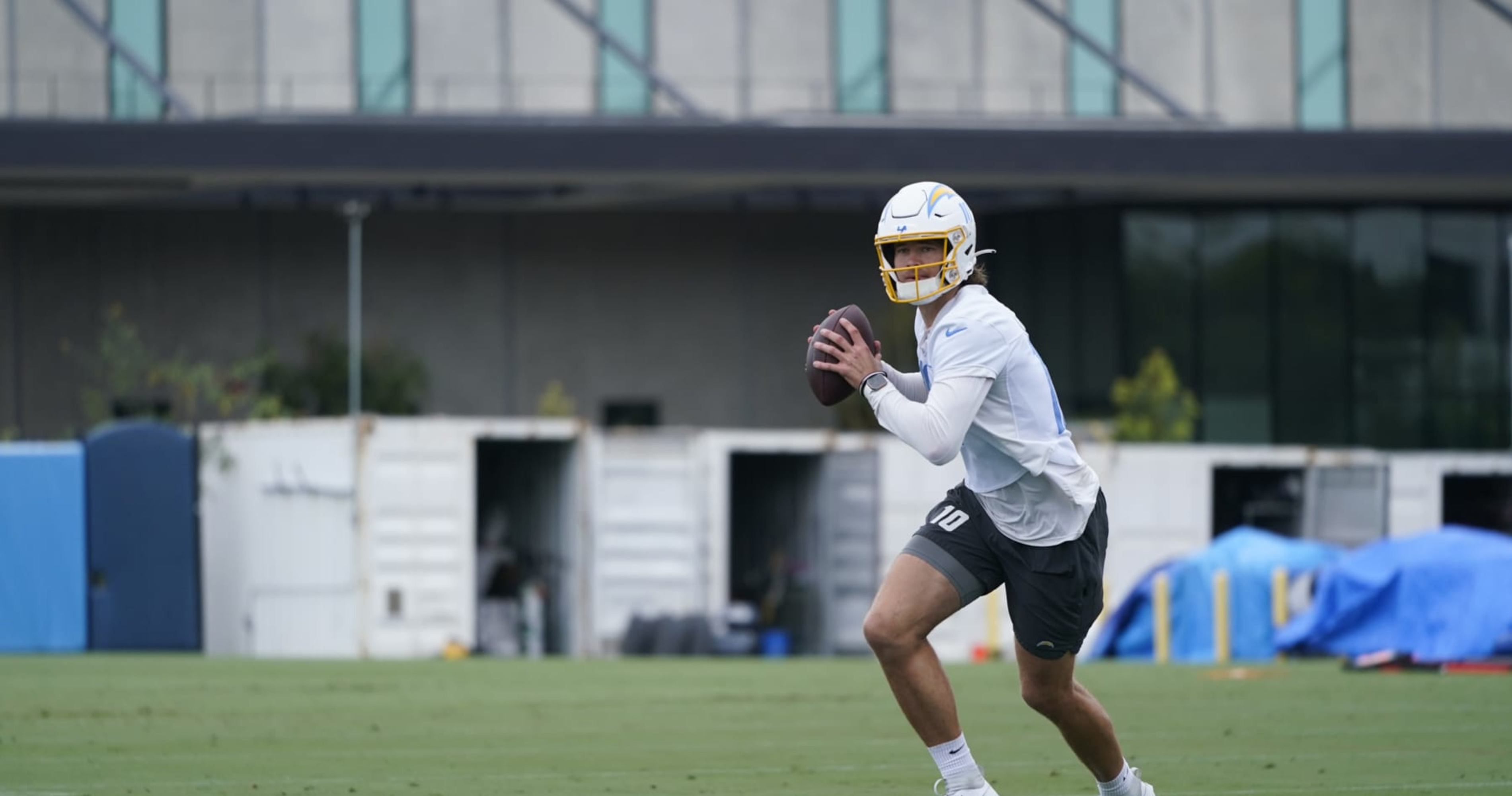 Contract signed, Justin Herbert opens Chargers camp on the money