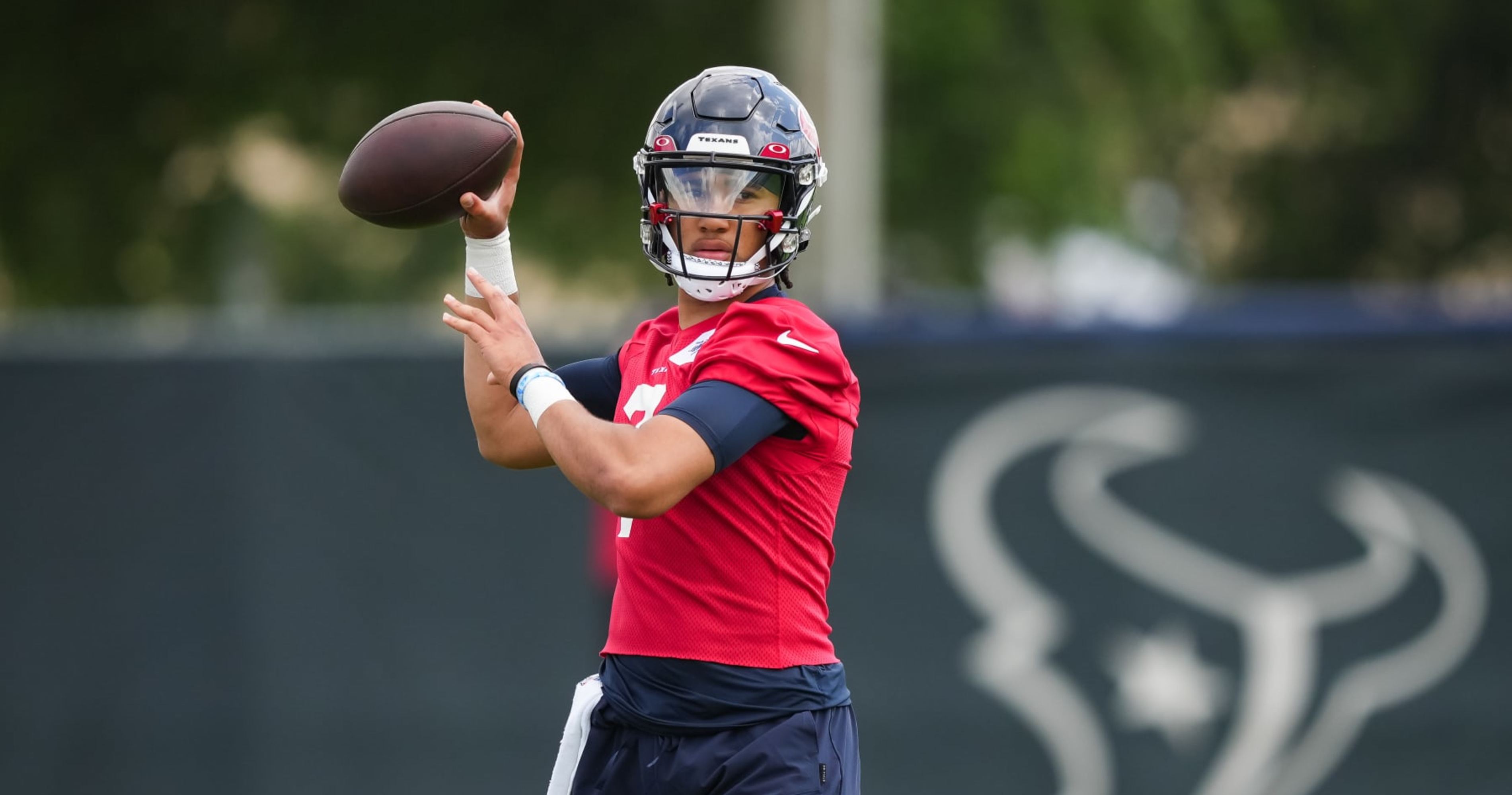 Houston, TX, USA. September 17, 2023: Houston Texans quarterback C.J.  Stroud (7) prepares for a play during a game between the Indianapolis Colts  and the Houston Texans in Houston, TX. Trask Smith/CSM