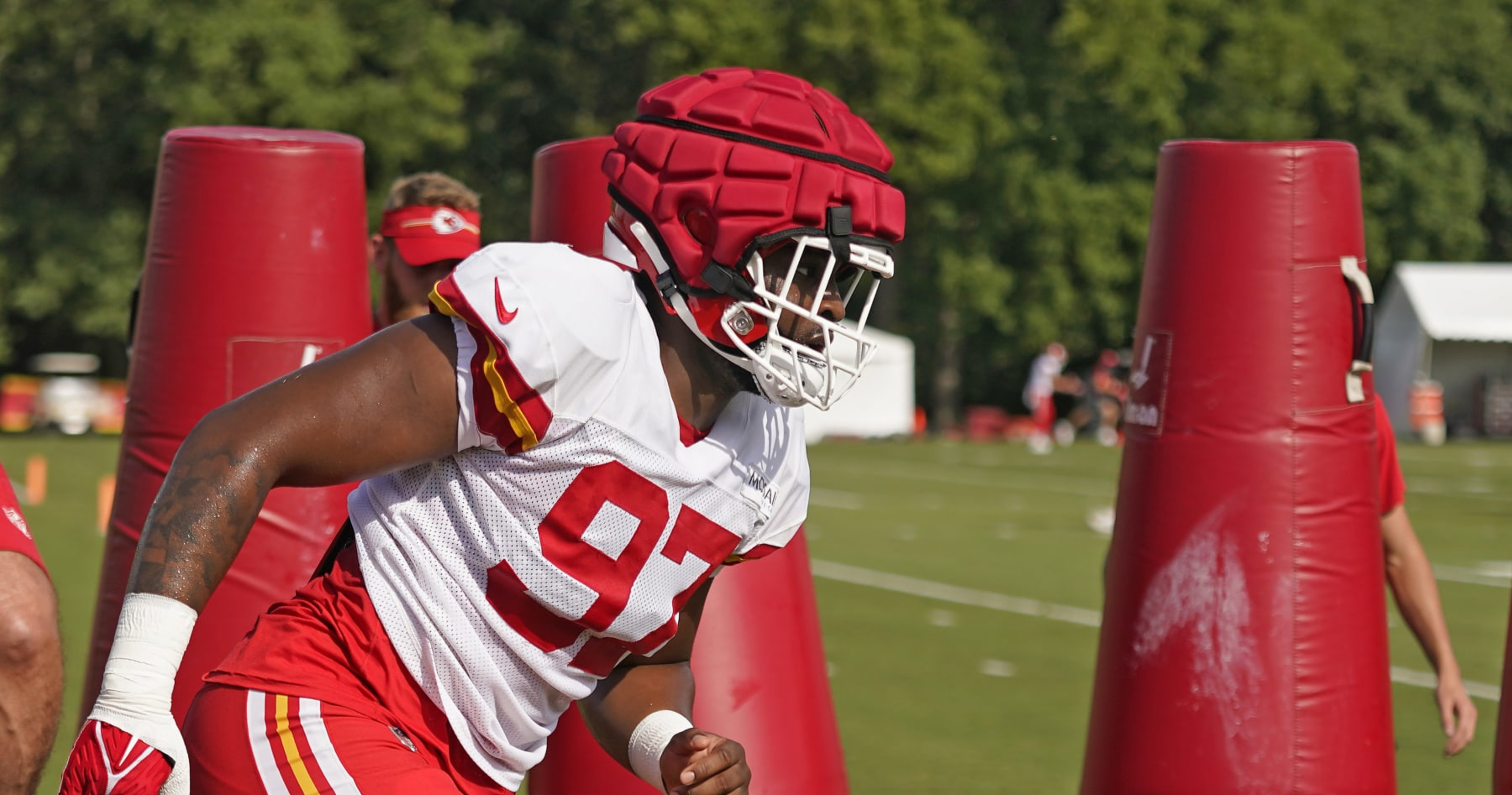 Expectations for Felix Anudike-Uzomah, Chiefs' Top Rookies in