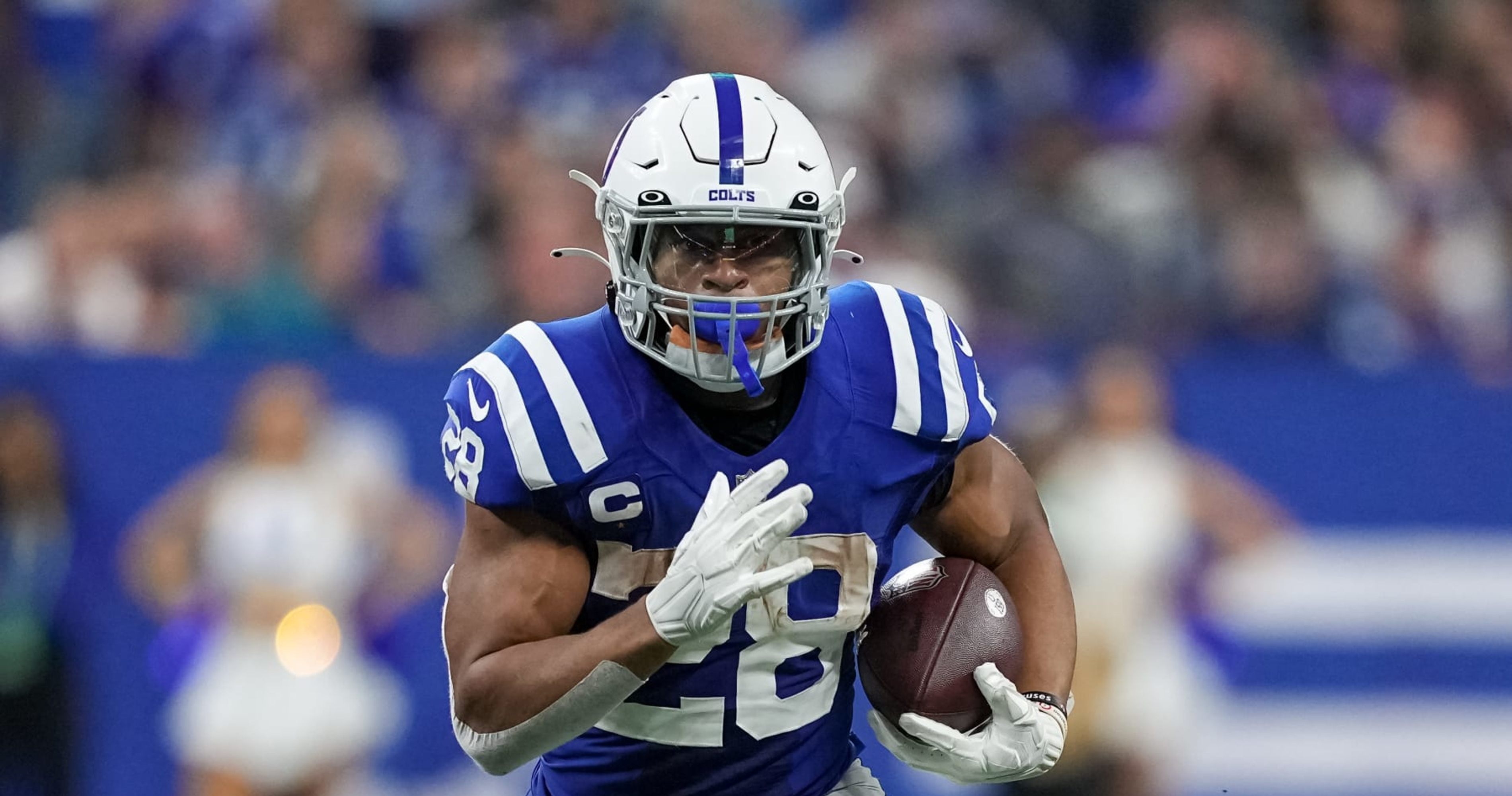 Report: Colts Considering Placing Jonathan Taylor on NFI List Due to Back Injury thumbnail