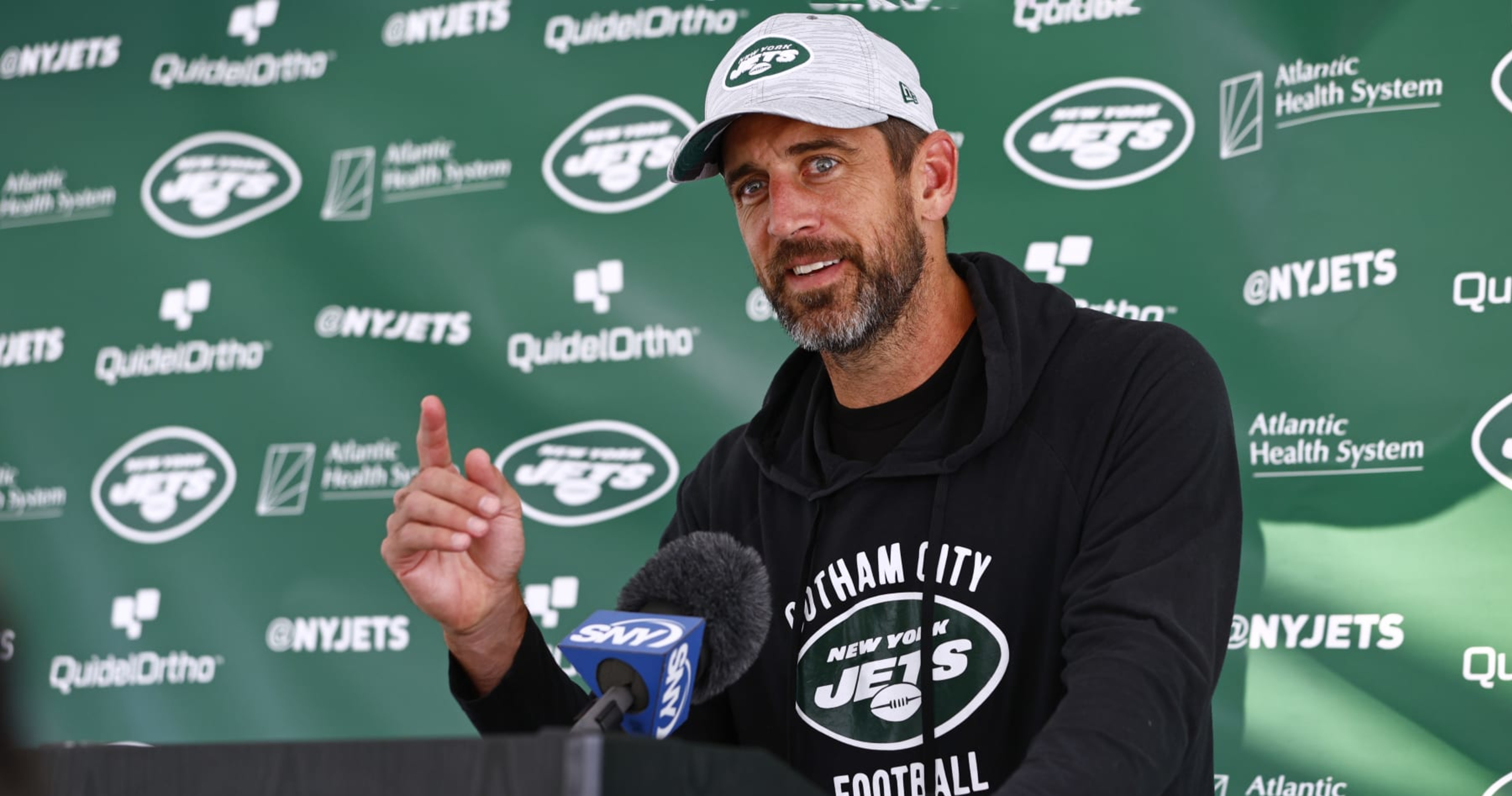 Aaron Rodgers takes massive pay cut for the Jets - NBC Sports