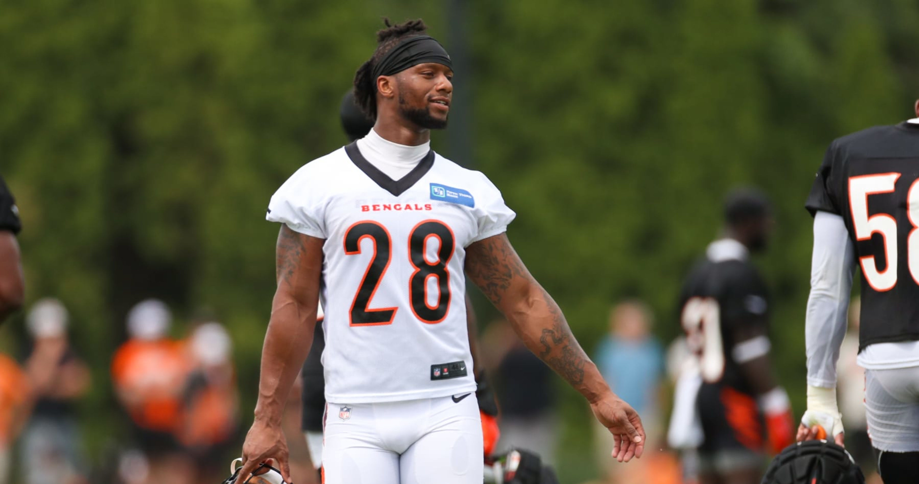 Bengals' Mixon: Pay cut was a 'sacrifice' for Super Bowl hopes