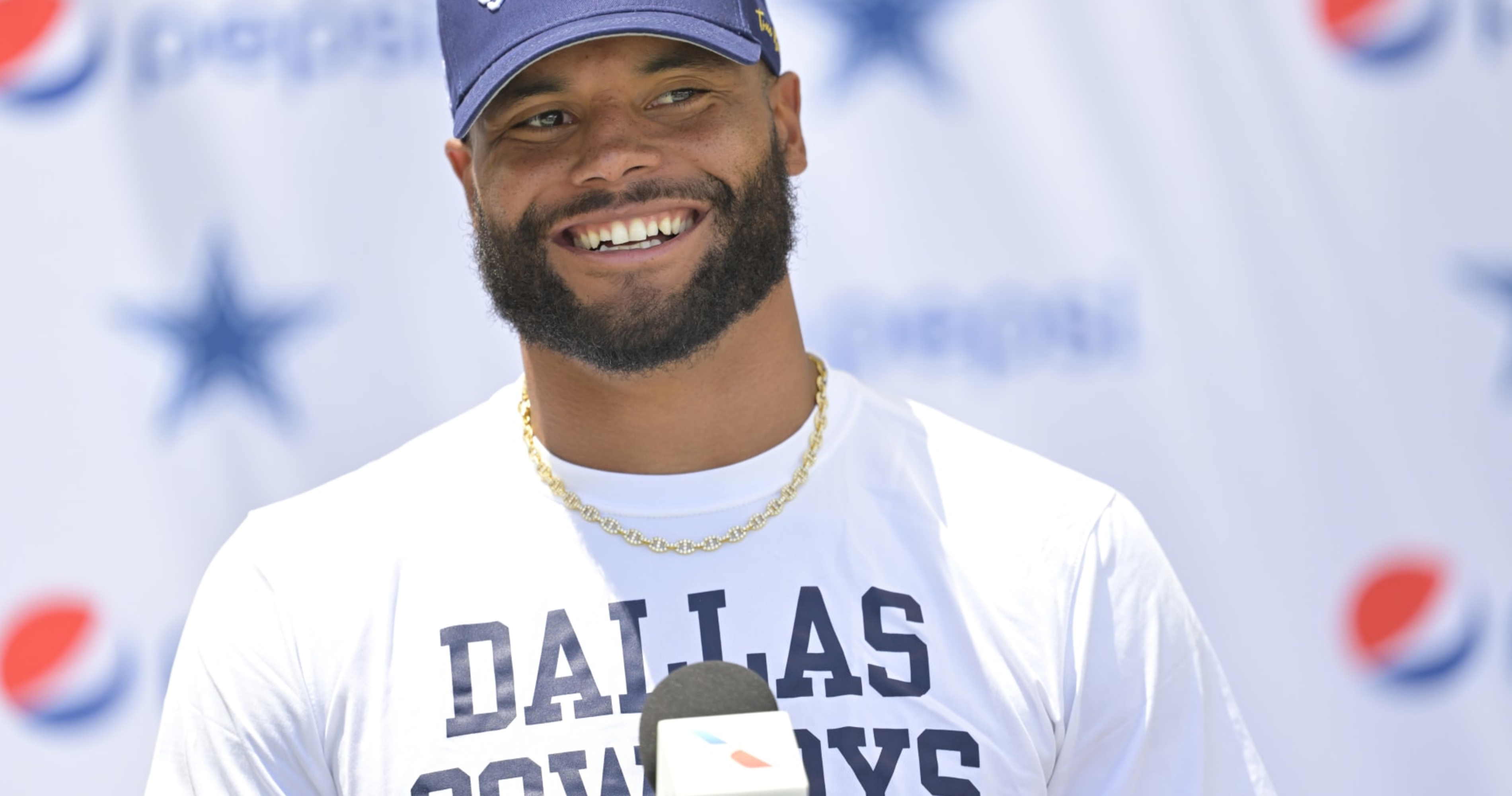 Cowboys QB Dak Prescott 'embracing' criticism: 'I'm getting better'