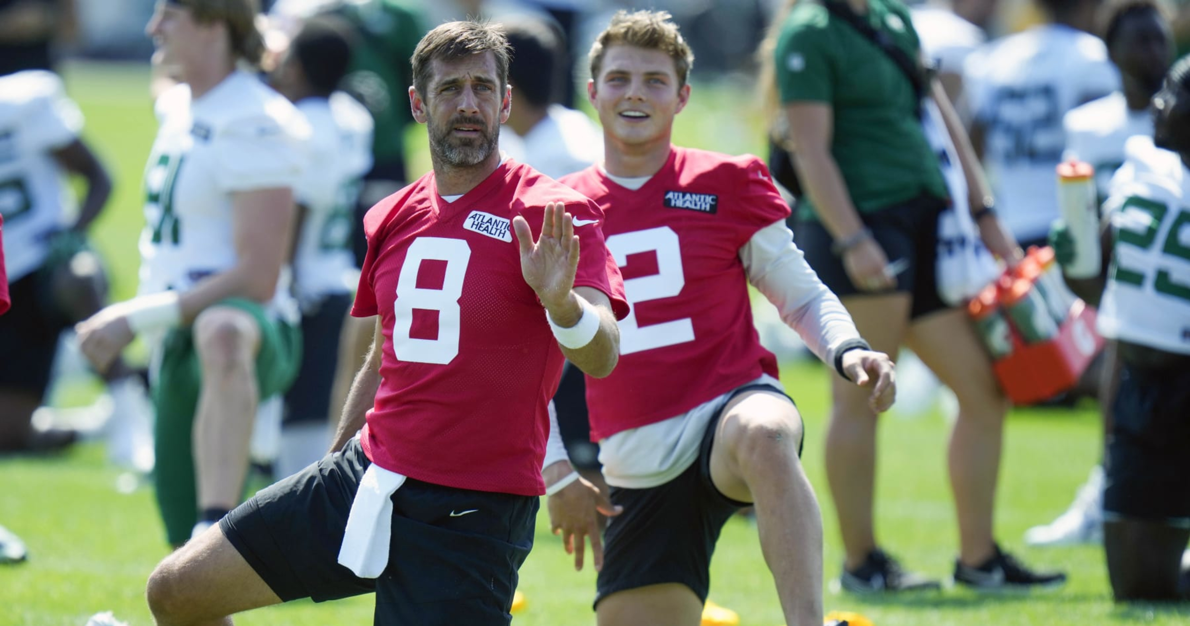 Jets' Aaron Rodgers got 'shoutout' for play of game, even though