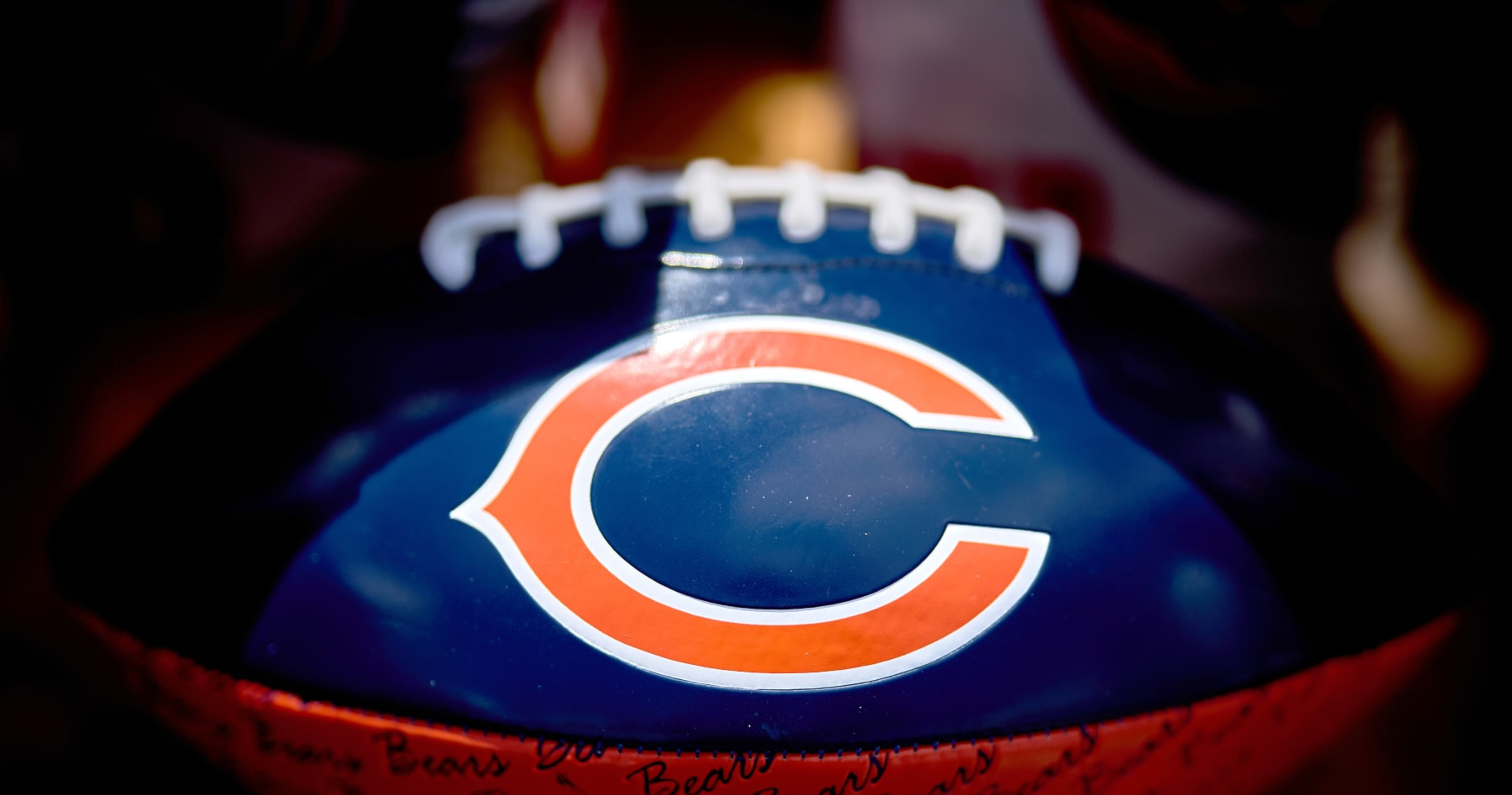 Bears great Steve McMichael, who has ALS, in intensive care with