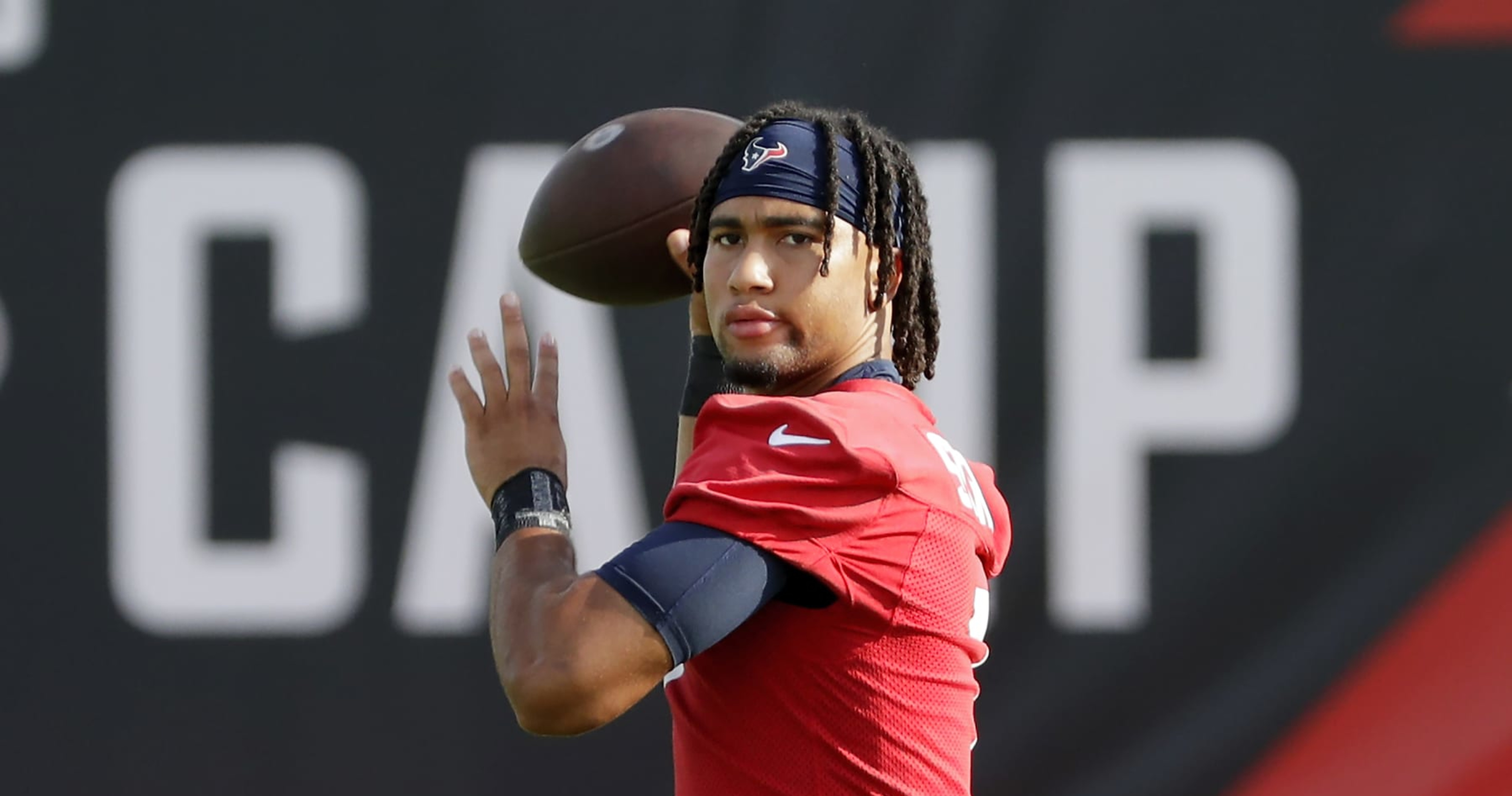 Texans rookie QB C.J. Stroud struggles, but Houston beats Patriots - Battle  Red Blog