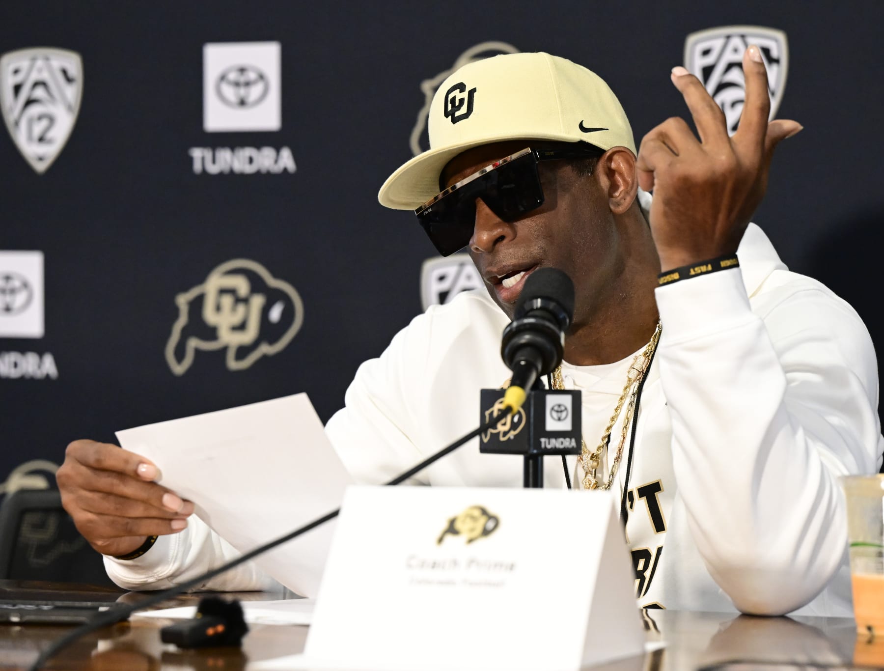 Deion Sanders Doesn't Care If Colorado Players Like Each Other: 'I Want to Win' - Vimarsana News