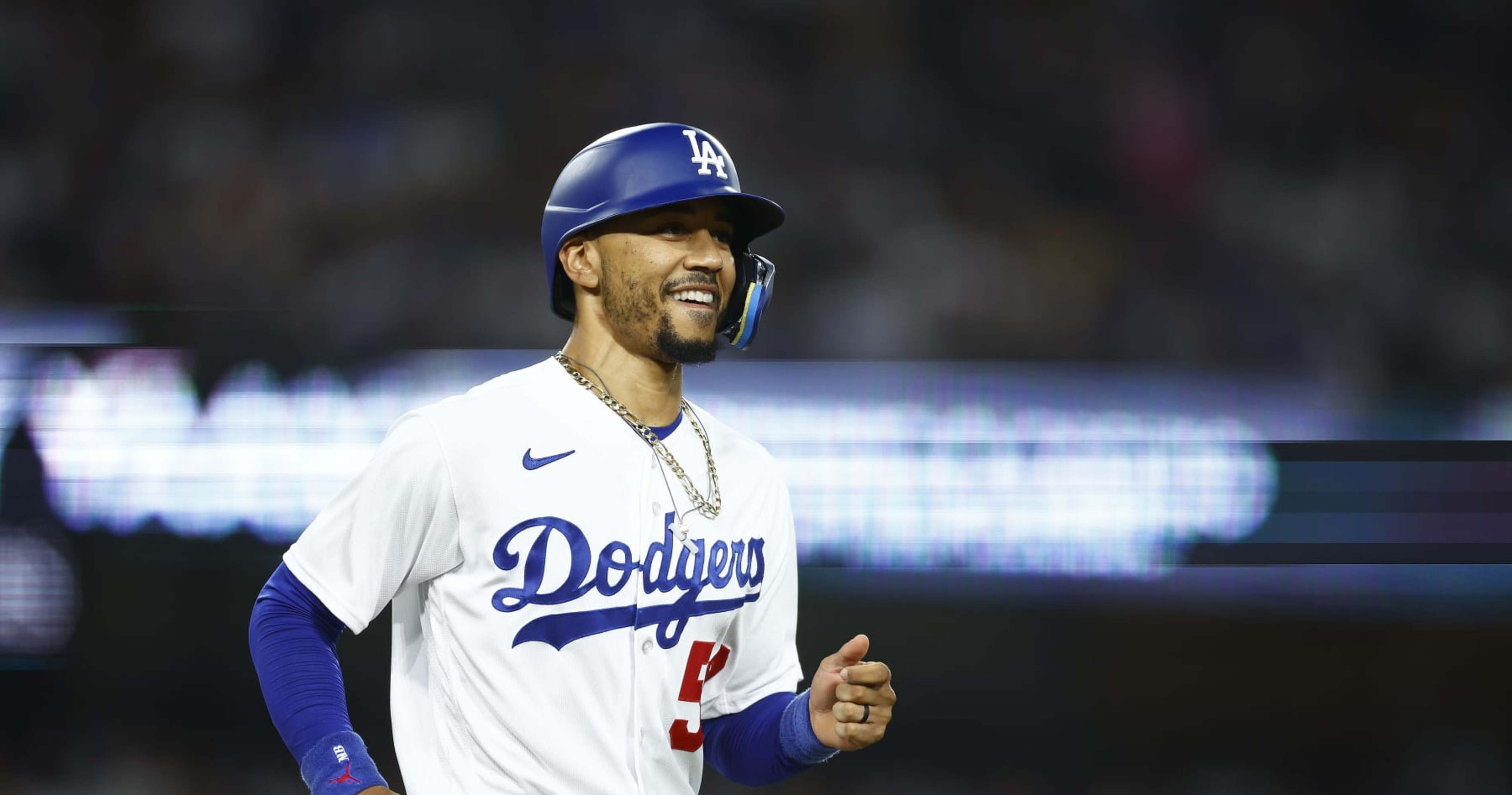 Fan Names Baby in Honor of Dodgers' Mookie Betts After Bet About Home ...